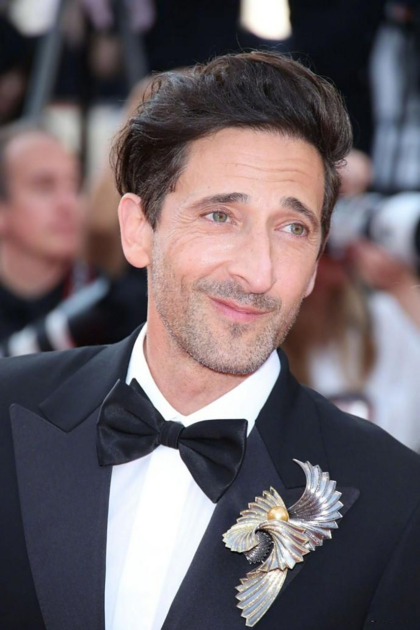 布罗迪adrien brody和女友乔治娜·查普曼georgina chapman一起出街