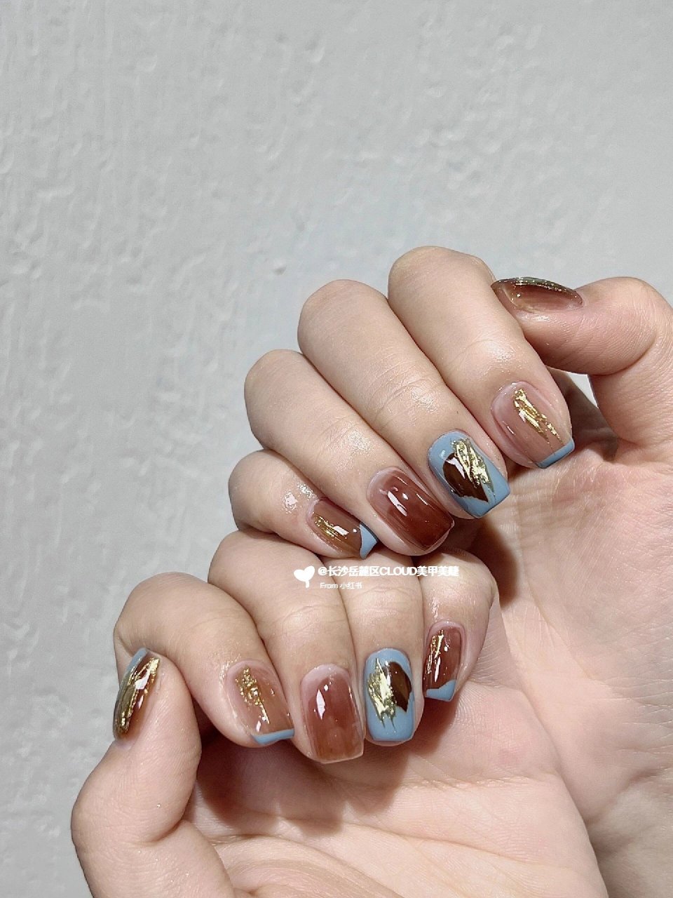 黄黑皮适合的秋冬美甲97做完闺蜜追着问 99hello姐妹们我又又又来