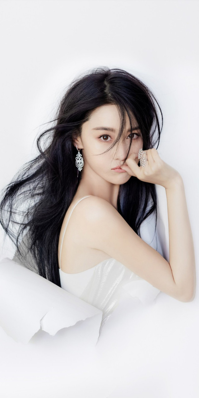 张馨予白色唯美壁纸组图,甜美可人