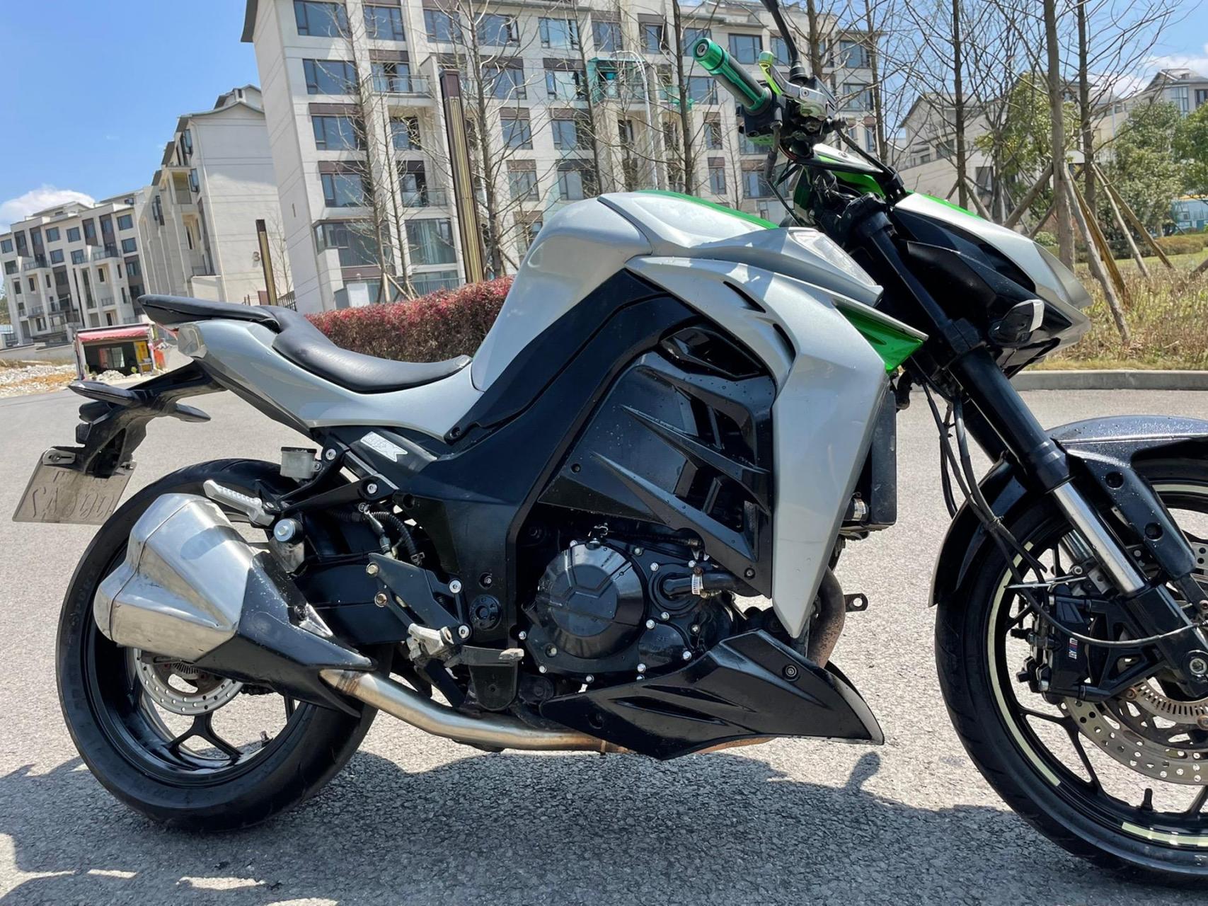 19年嘉爵n19,大蟒蛇,电喷水冷双钢400,倒置减震,车况精品.