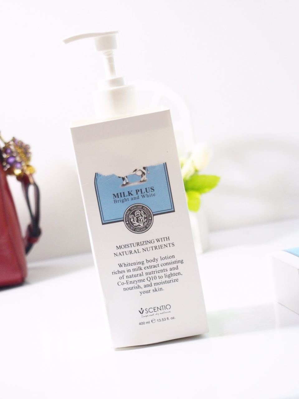 冬天当然少不了润肤乳就了,泰国beauty buffet q10牛奶身体乳润肤露是