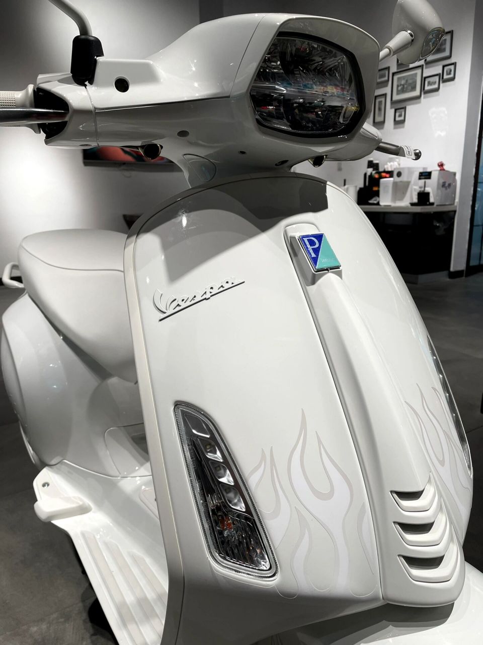 维斯帕 vespa 冲刺 150 维斯帕冲刺150,贾斯丁比伯联名款,店里现车,实