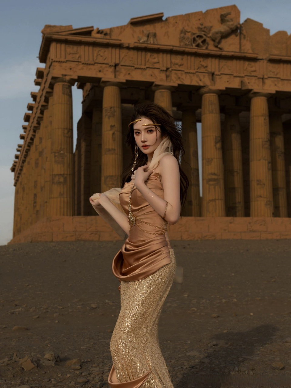 去一次大西北,去一次敦煌 拍个有"埃及"风的写真[嘻嘻] #青海旅游