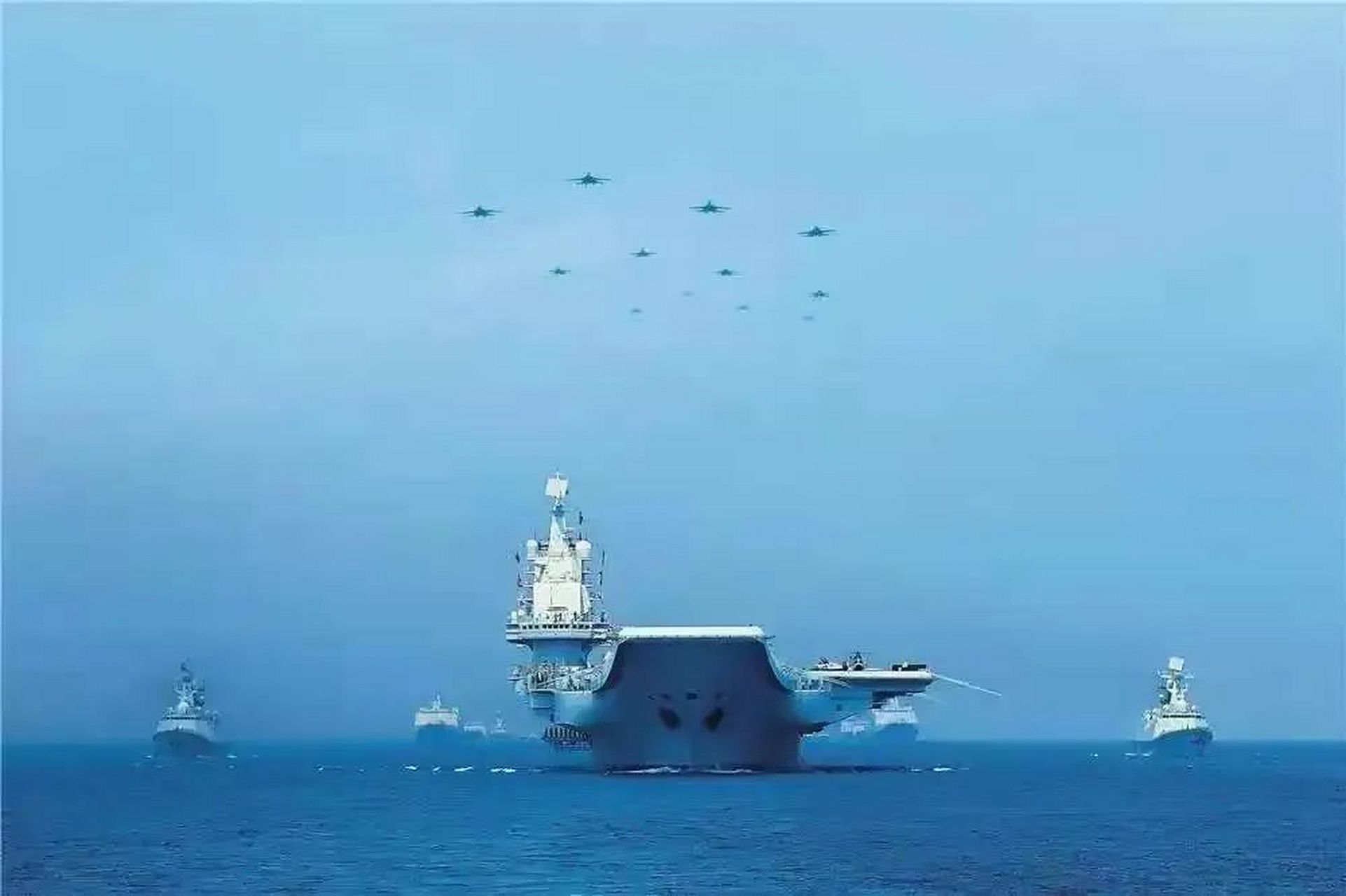 海军74周年,新老照片看一看(三)