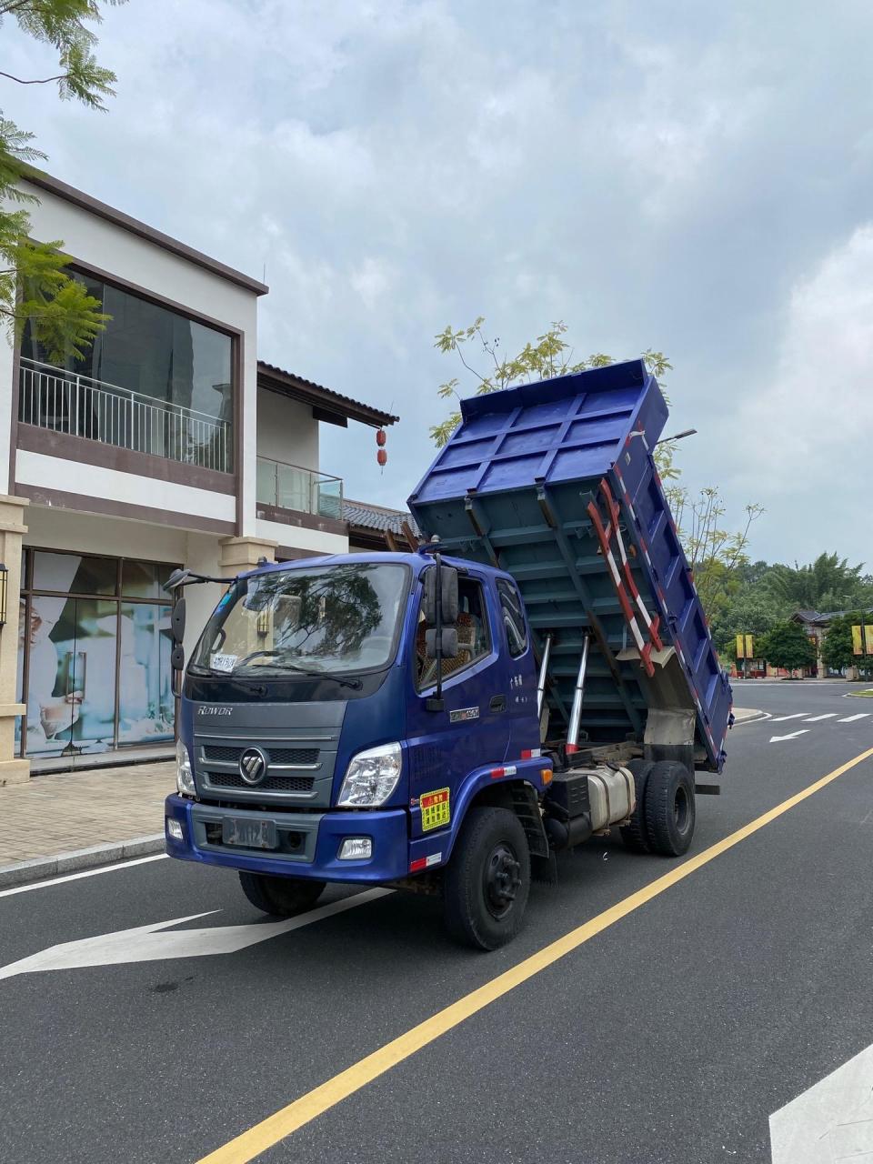 18年福田瑞沃e3蓝牌自卸车