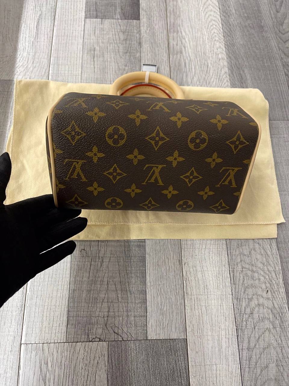 lv speedy20值不值得买?