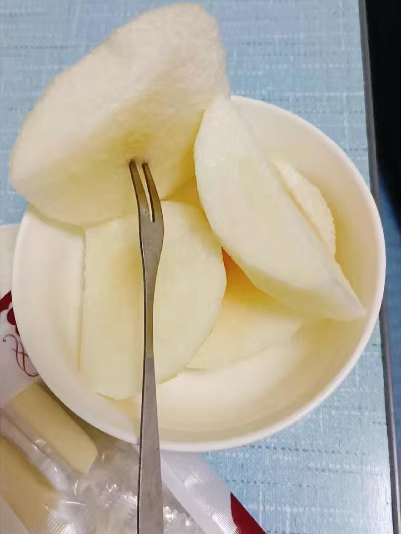 30元/十斤装 正宗雪梨～赵州雪花梨   雪花梨的功效:生津止渴止咳.