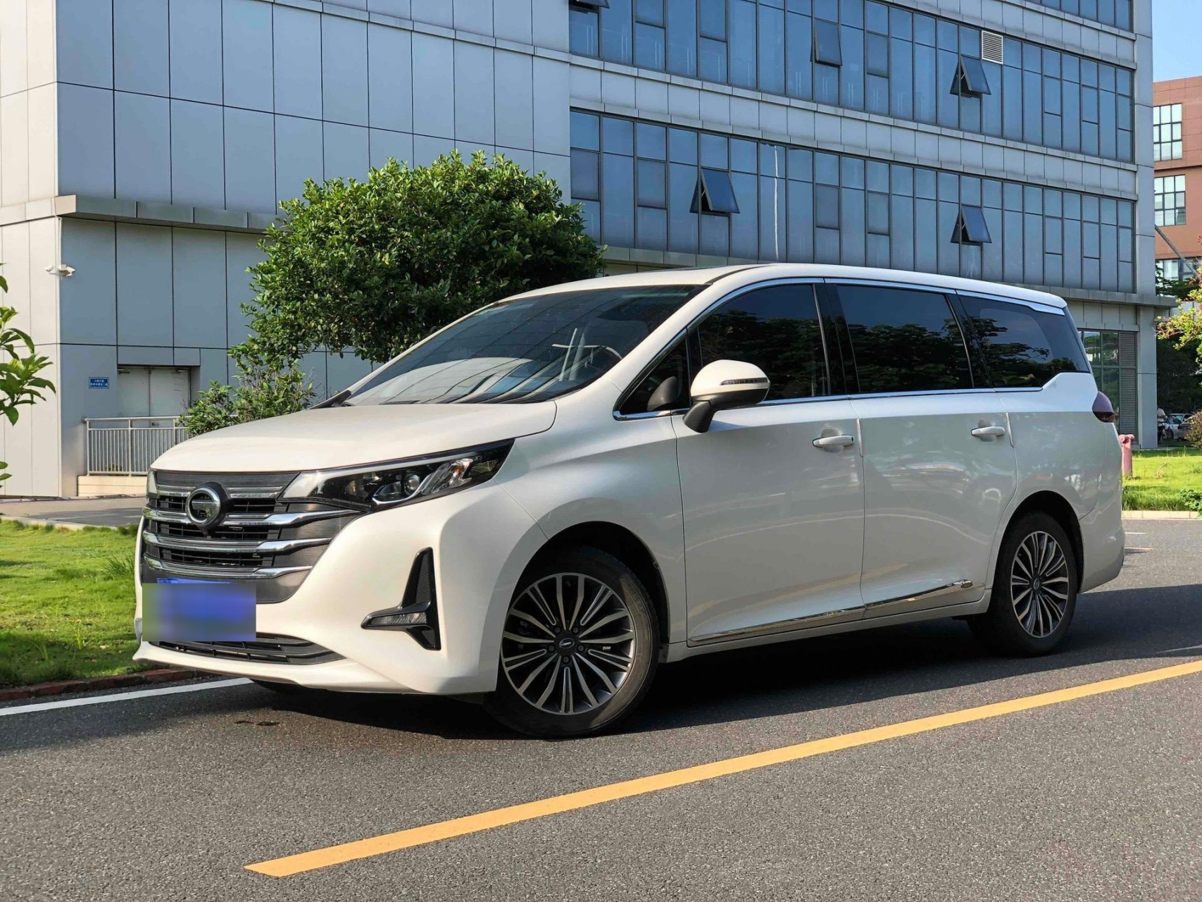 传祺m6 自动尊贵版(6座)【车辆名称】2021款 传祺m6 270t 自动尊享版