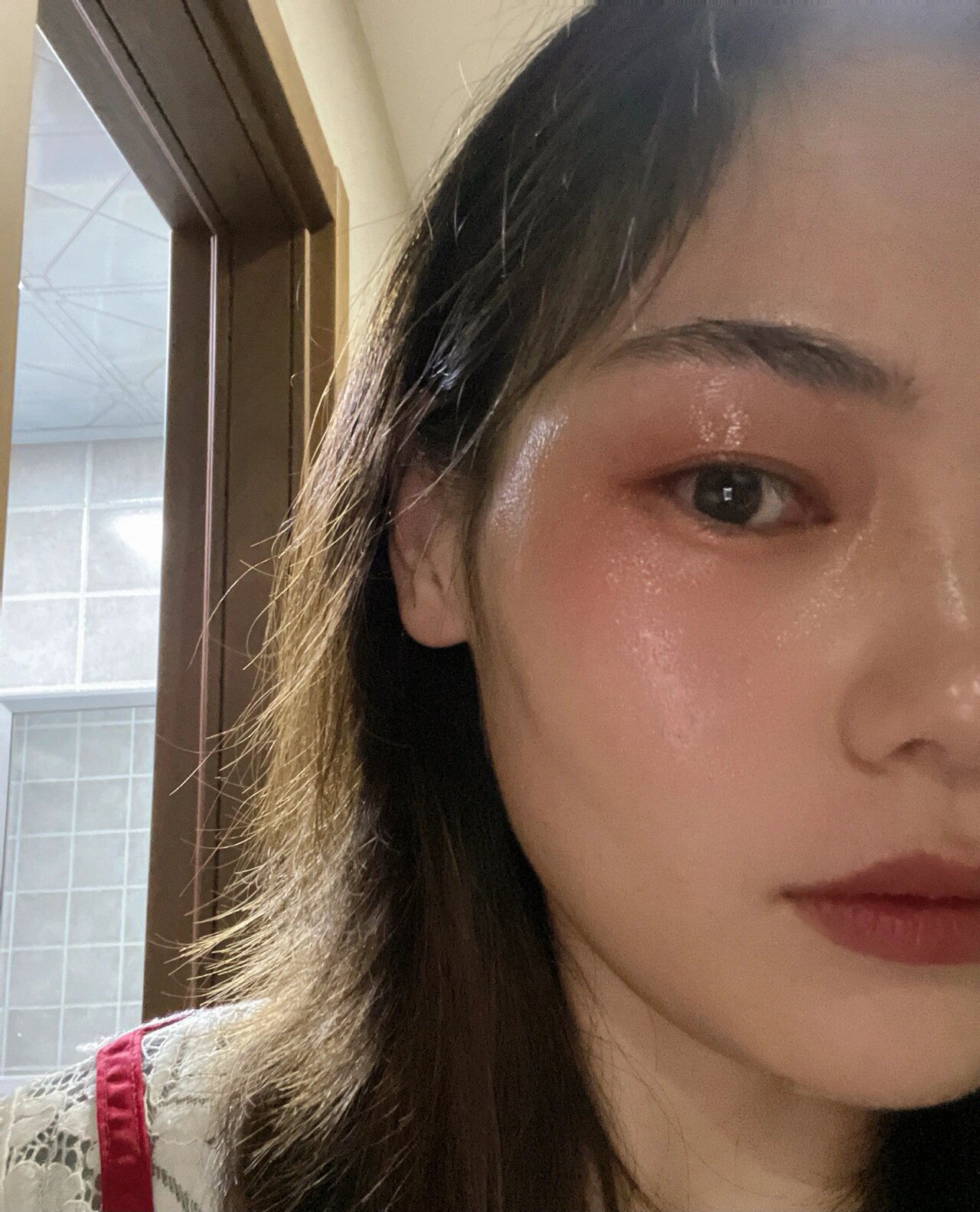 被紫外线灯灼伤的救命面膜 抱着侥幸心理就三分钟,我的脸就被紫外线灯