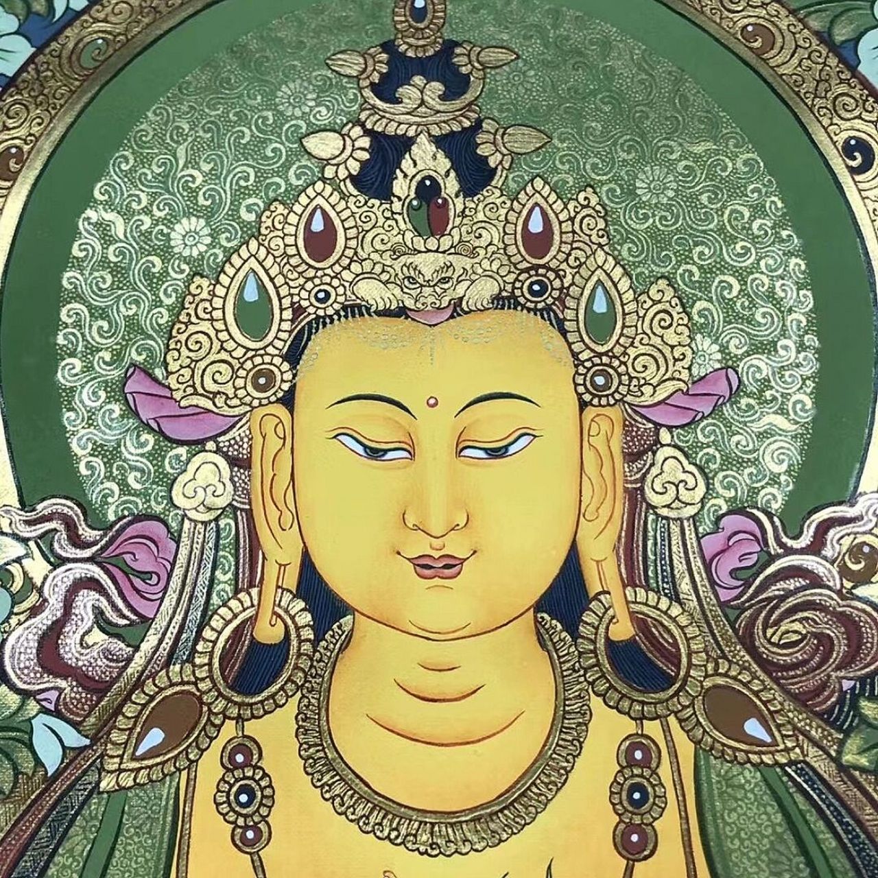 未来佛(弥勒佛) 画芯尺寸56*76cm 材质:唐卡专用布本 混合矿植物颜料