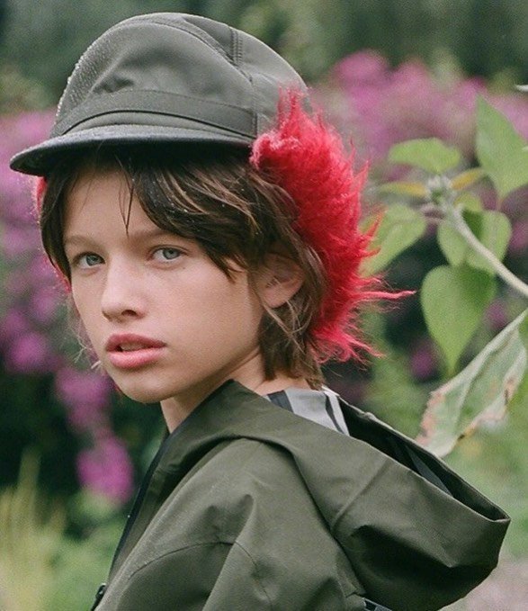 【#电影热搜指南#】米拉·乔沃维奇与保罗·w·s·安德森的大女儿ever