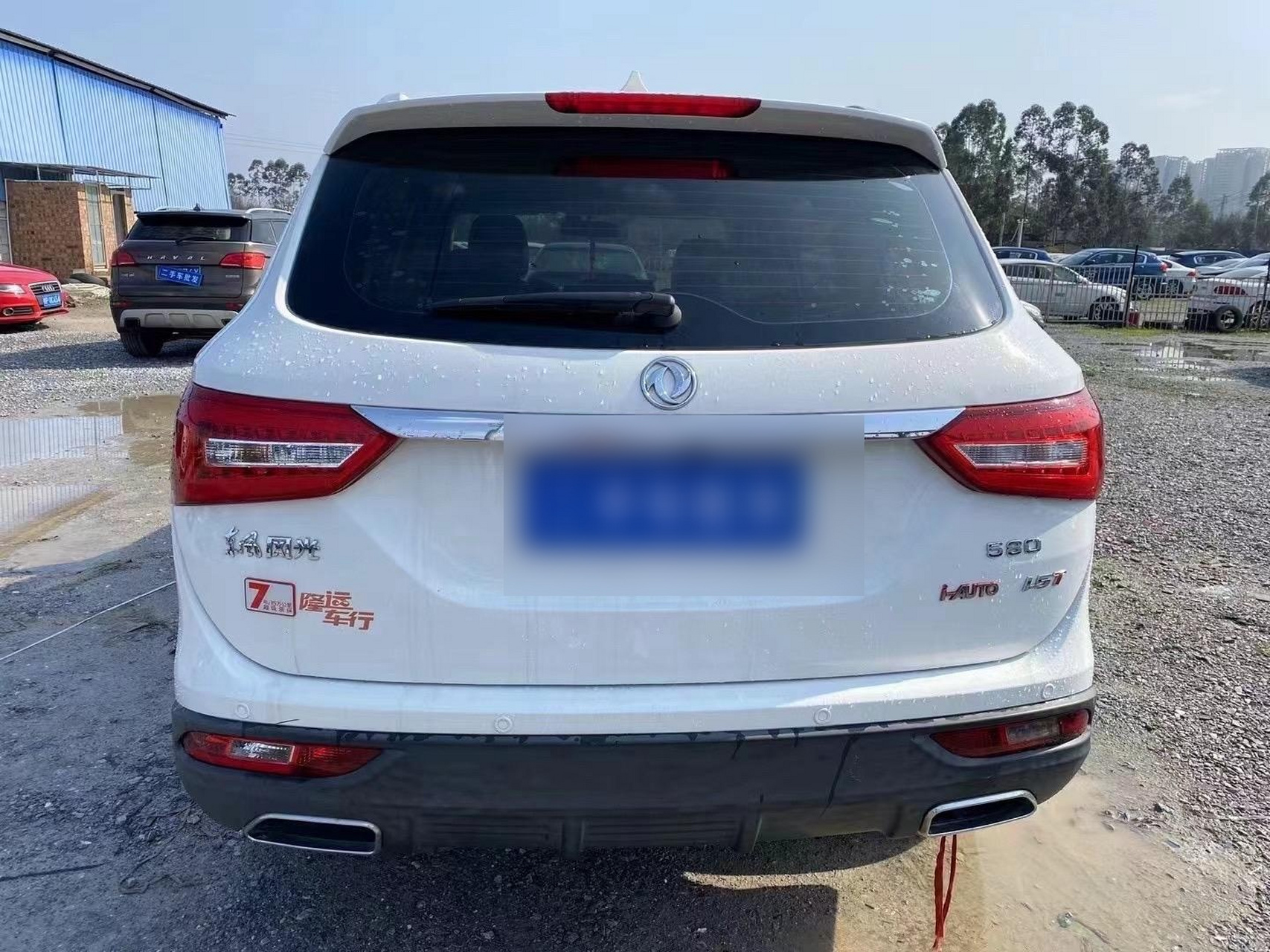 5t自动挡,8万多公里,保险到2024年8月,前面小顶,无泡水无火烧!