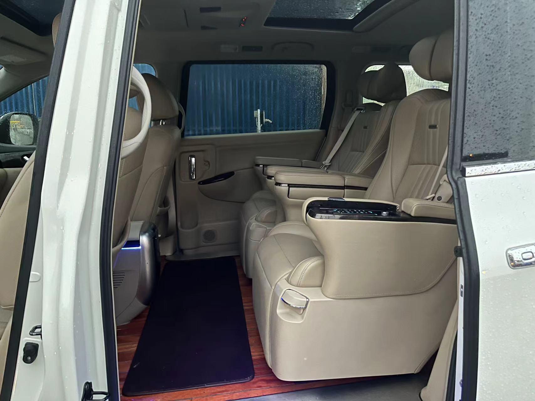 5v6,双电动门,航空座椅,公里数8万,真正的移动大沙发