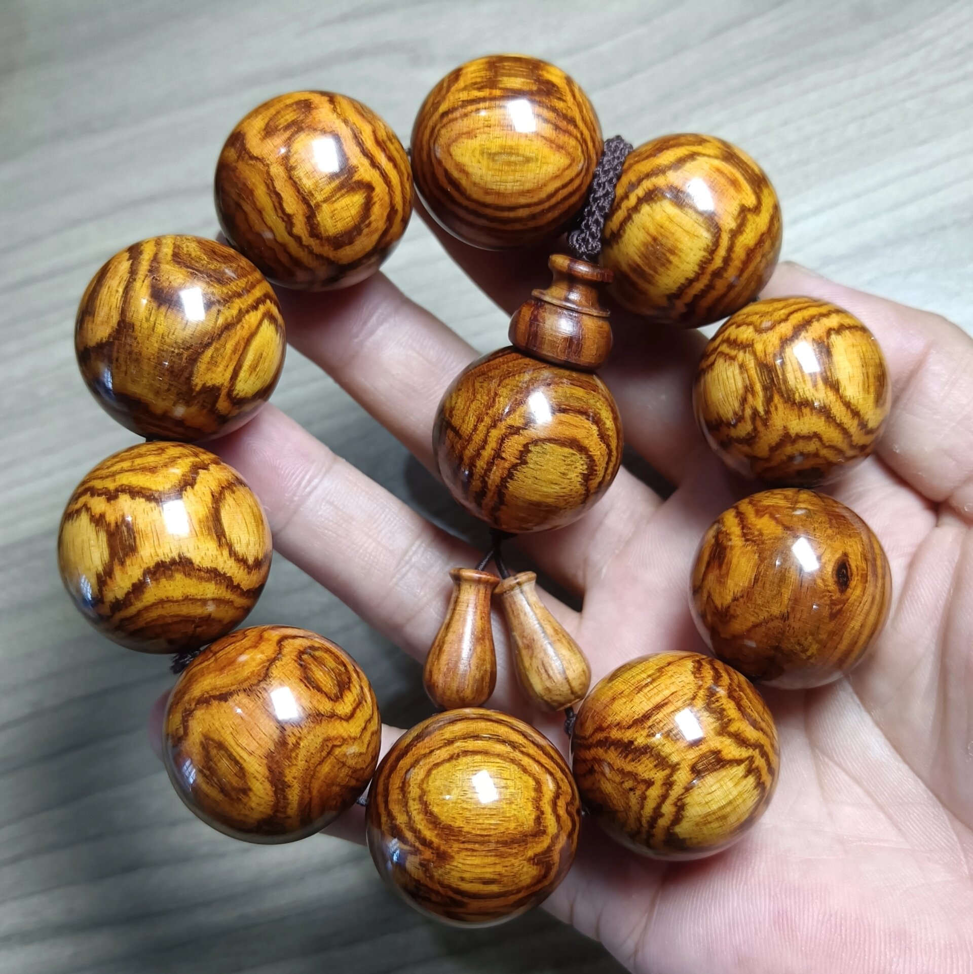 【珍藏】海南黄花梨鬼脸2.5  海南黄花梨鬼脸 规格:2.
