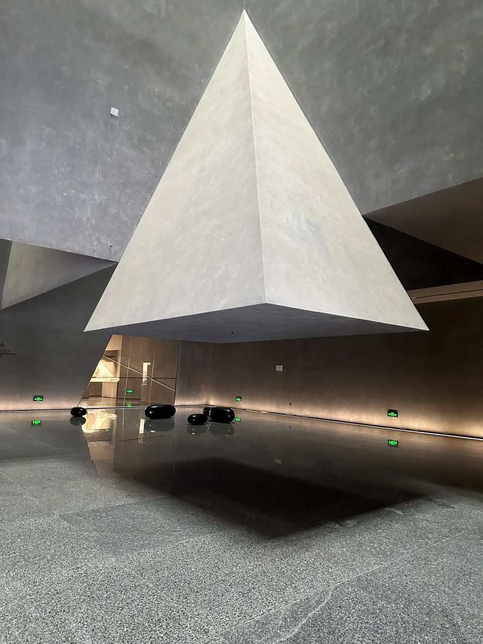 泉州|#英良石材自然历史博物馆[poi]# 92 南安市水头镇工业大道16号