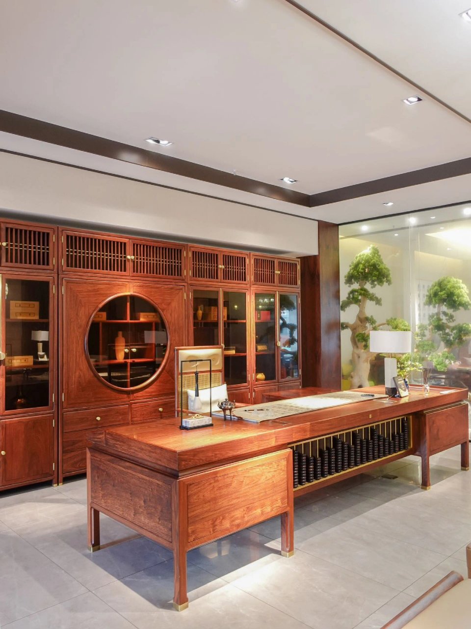 红木办公家具合集92来看看董事长的办公室 · 这是中式红木系列的