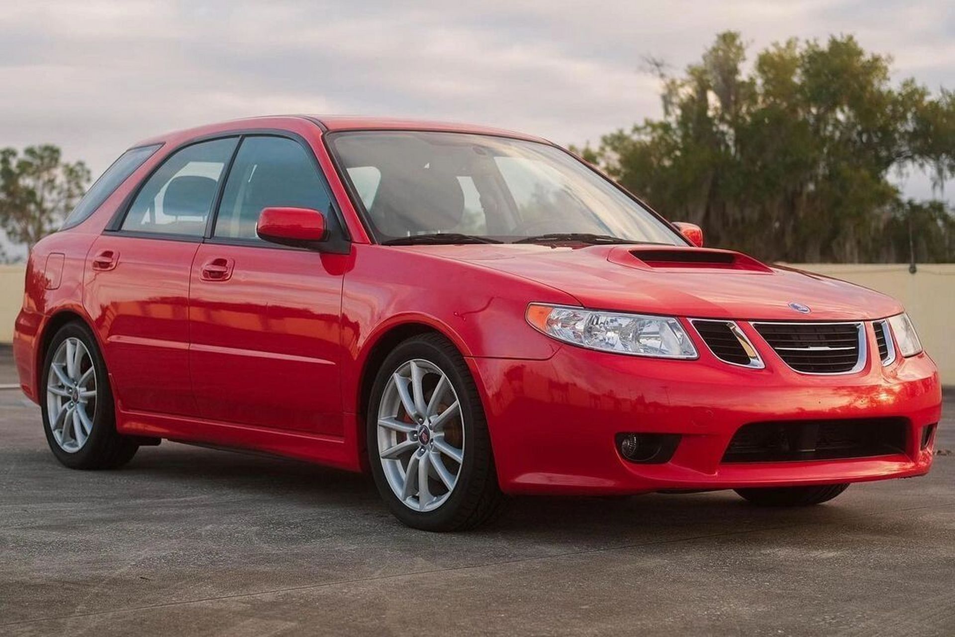 萨博(绅宝)92x 能多看一眼绝不少看一眼 喜欢的收藏加关注,每日更新中