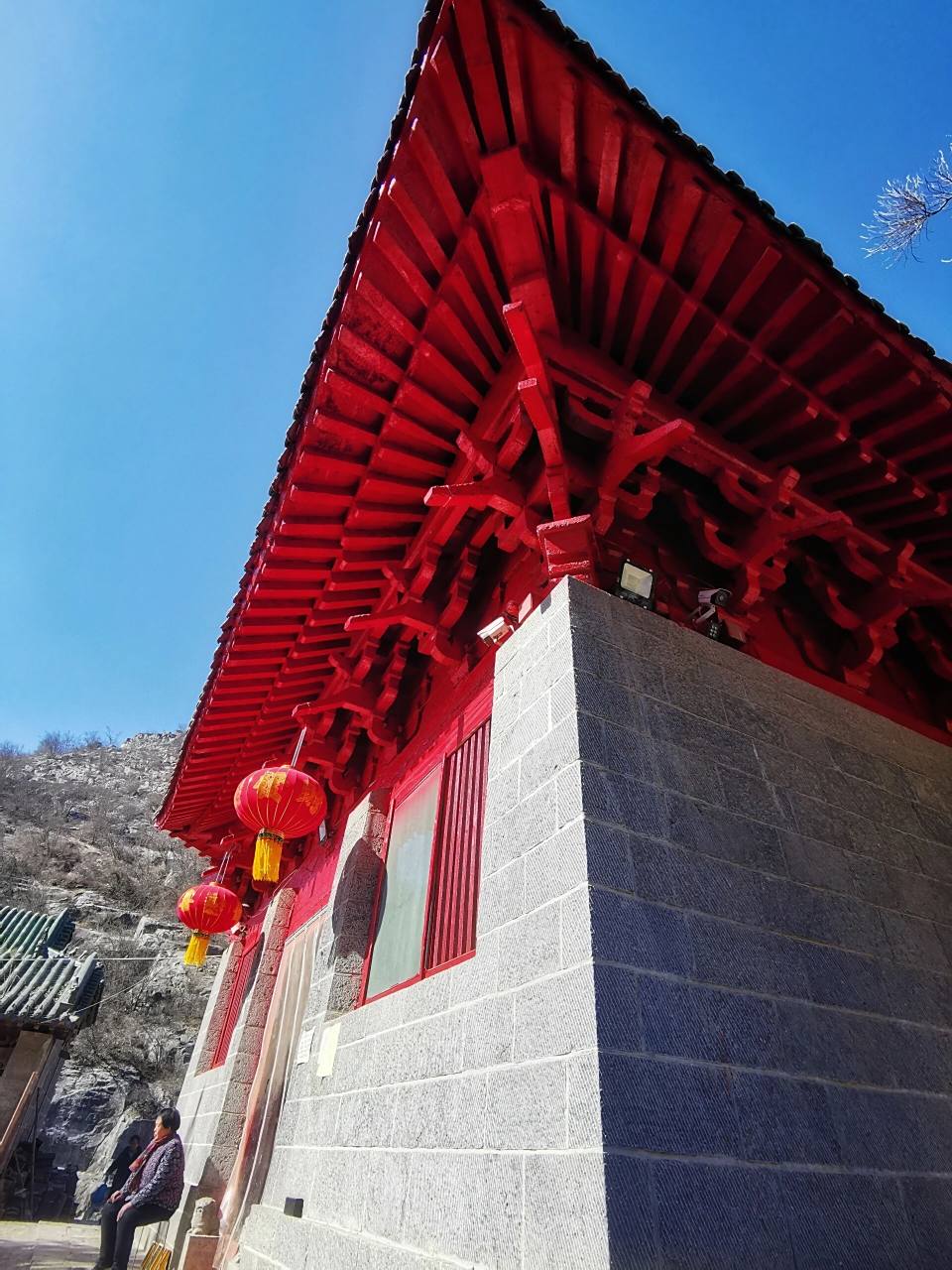 卫辉古八景之香泉寺 香泉寺坐落在卫辉市西北约20公里太行山东麓的霖