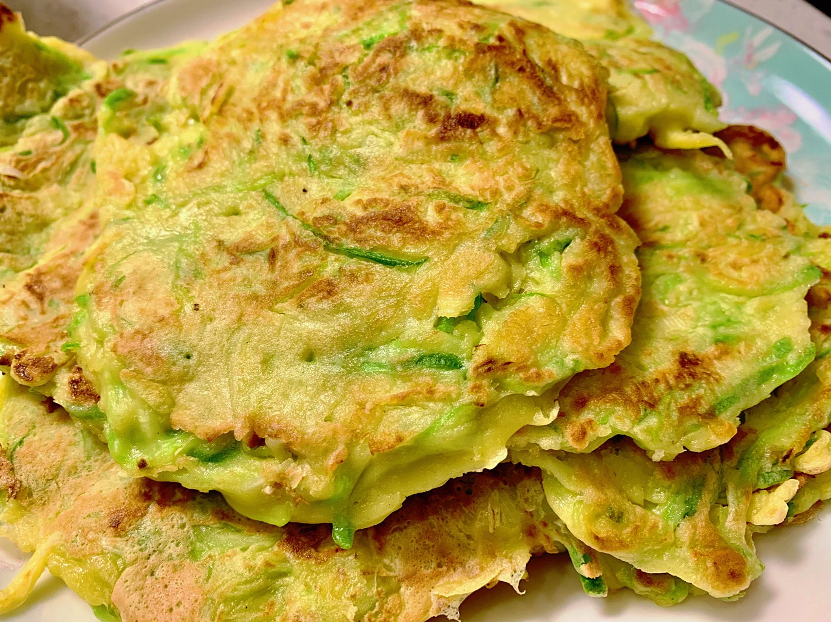 萝卜丝饼～快手美食 996993食材: 16615用料:青萝卜一个