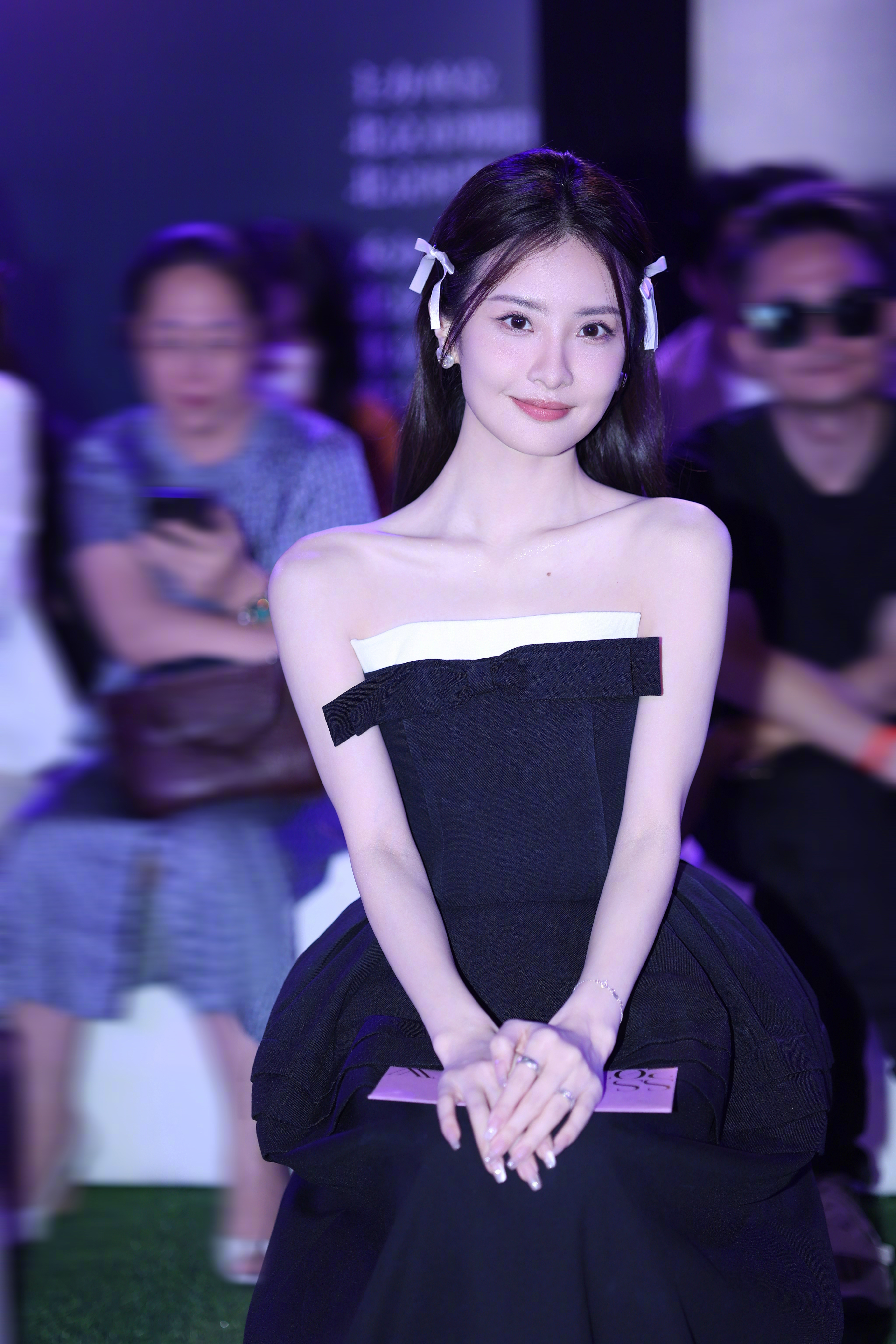 时装周##就这么水灵灵地变时尚了# ss2025北京时装周 风尚挚友赖雨濛