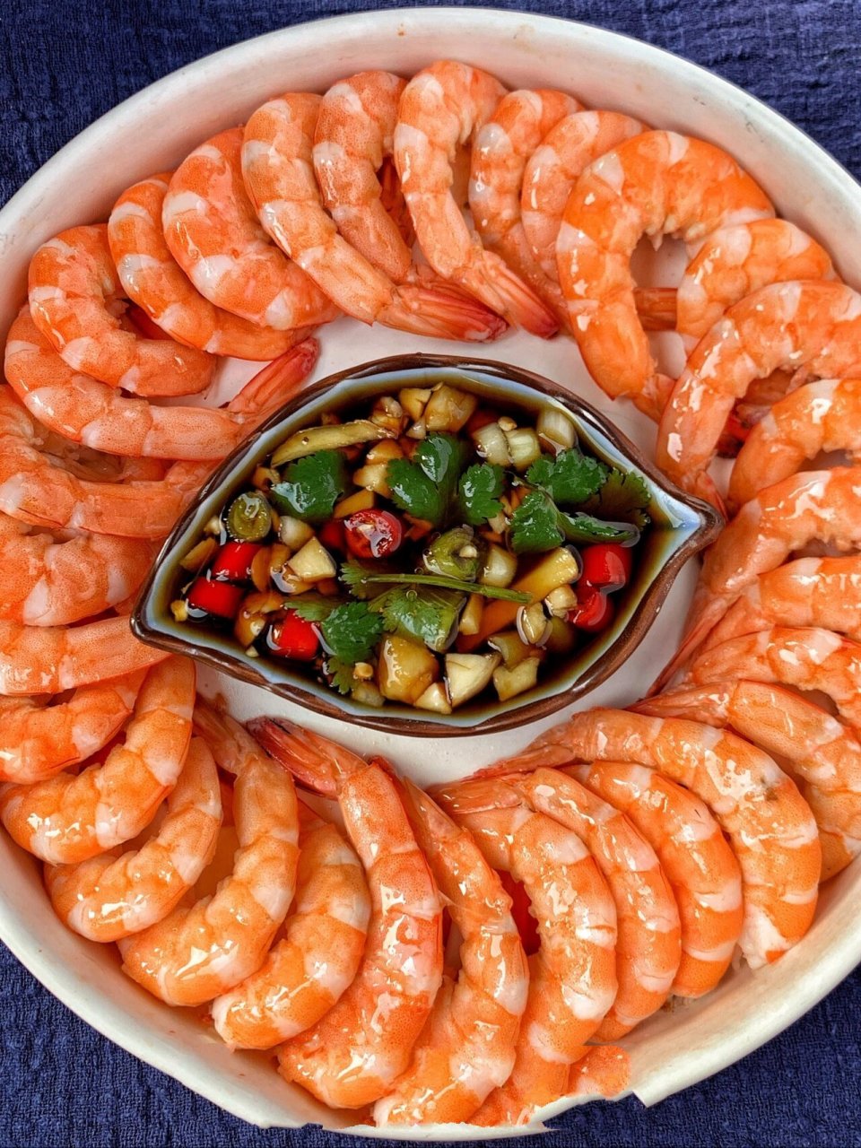 无油无糖 好吃不胖7515白灼虾 低脂好吃 食材:鲜虾500g,1把葱段,5