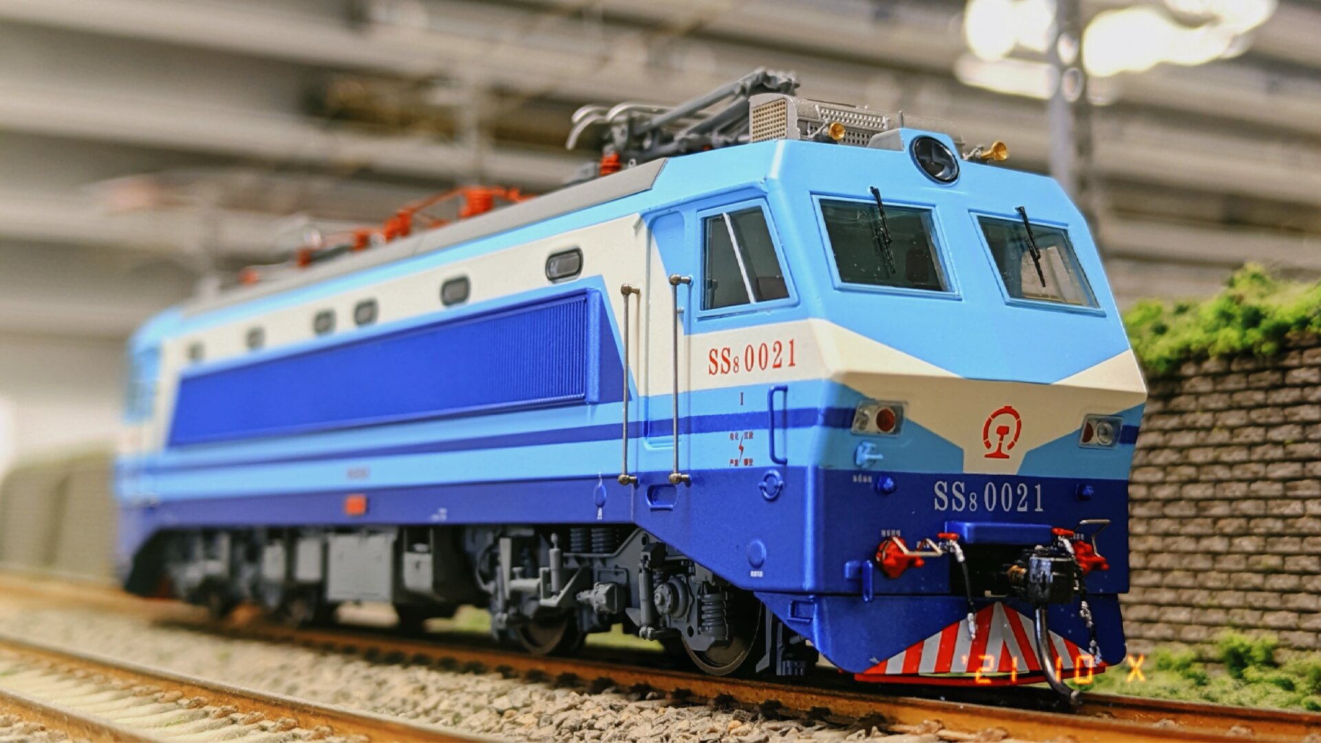 韶山八(ss8)型电力机车