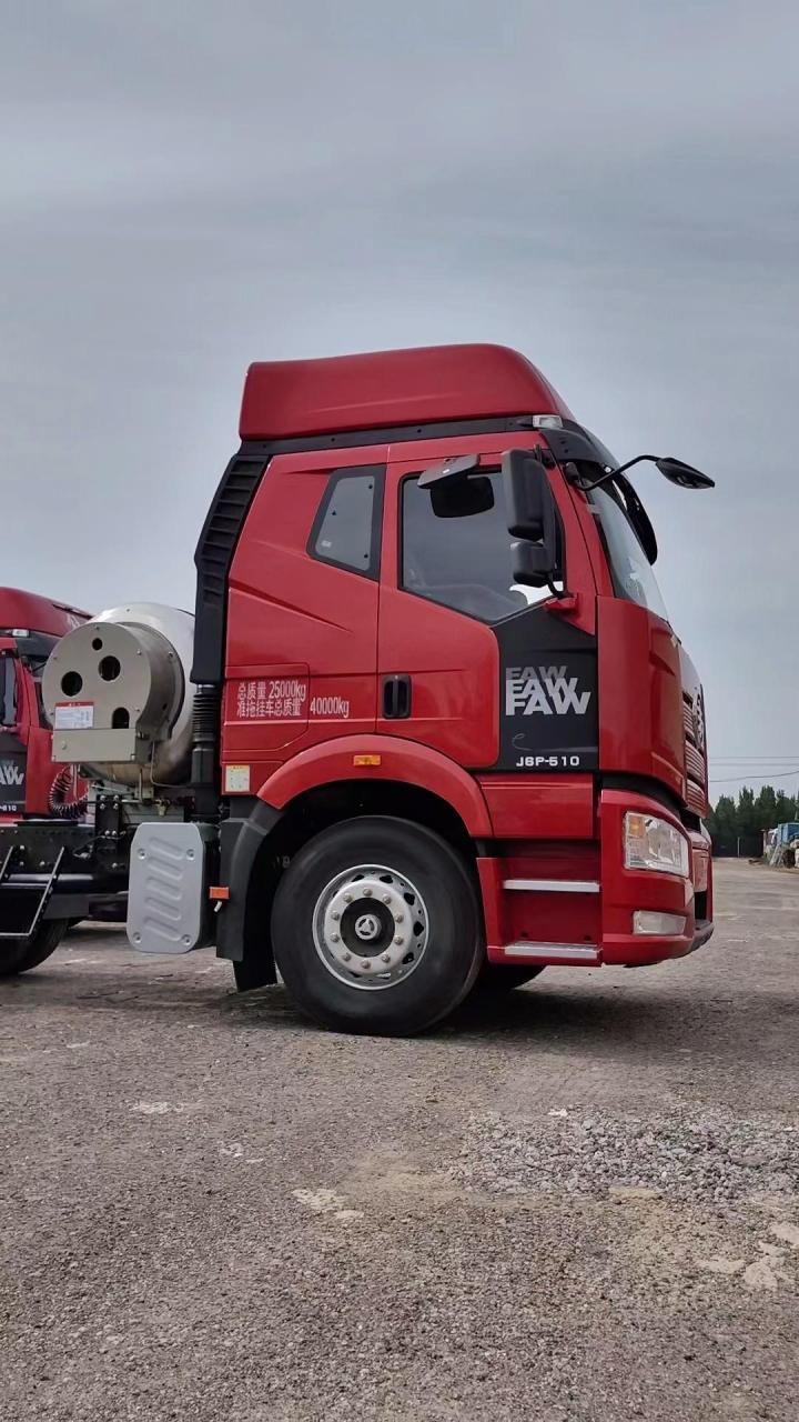 一汽解放各种lng车型现车销售     j7 530马力 1500l罐,j6v 530马力