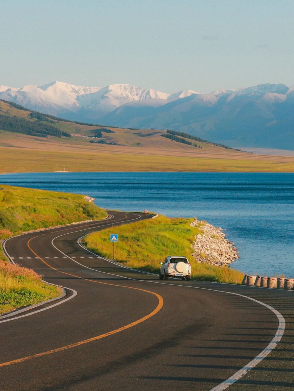 两种屏保都要有 #二次构图# #神仙二次构图# #治愈系风景# #新疆旅游