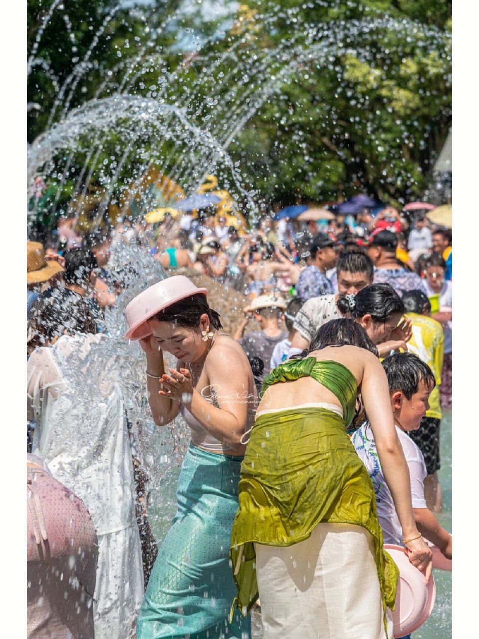 2023西双版纳泼水节90,不见不散哟!