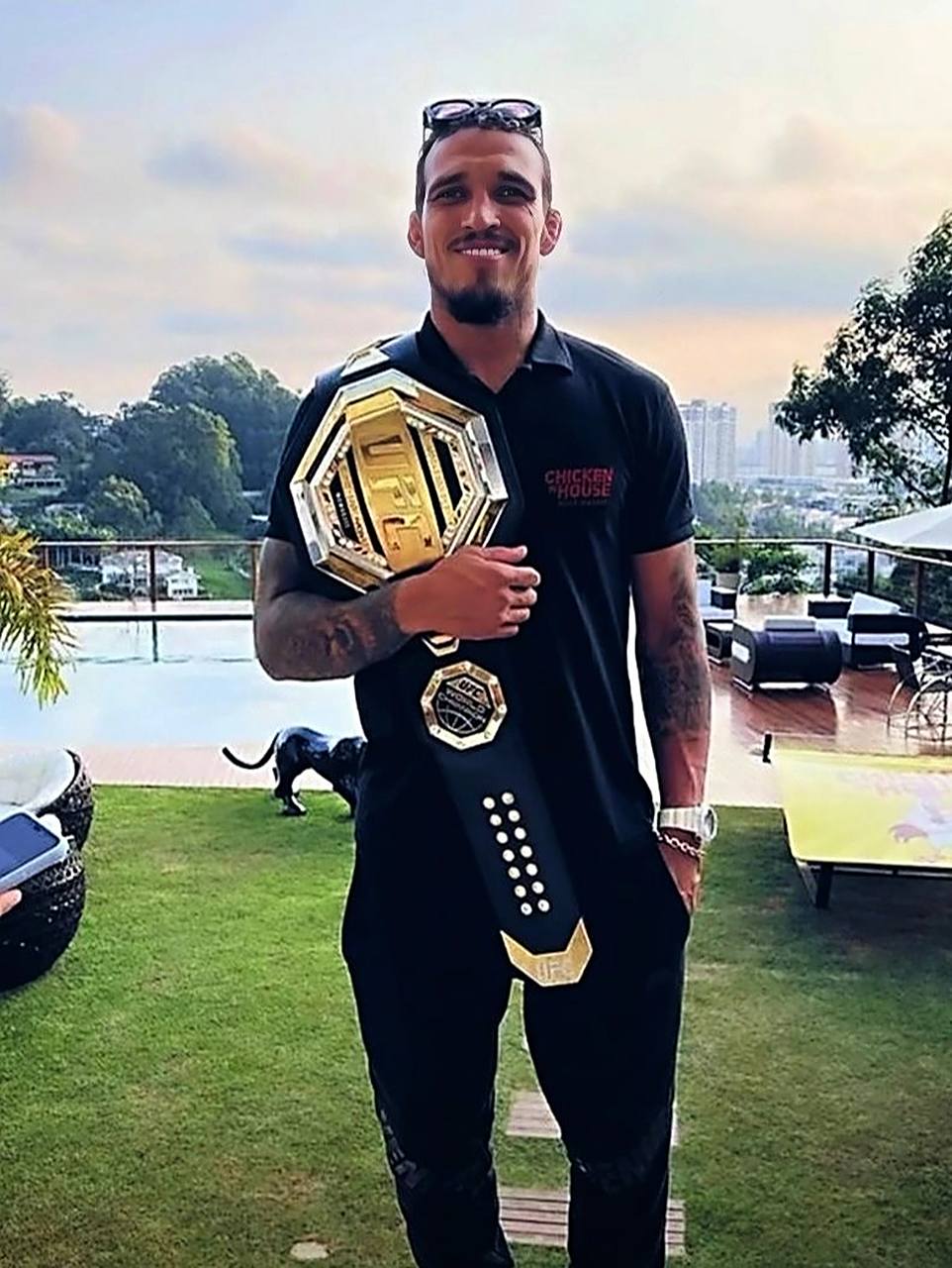 ufc冠军查尔斯·奥利维拉图集