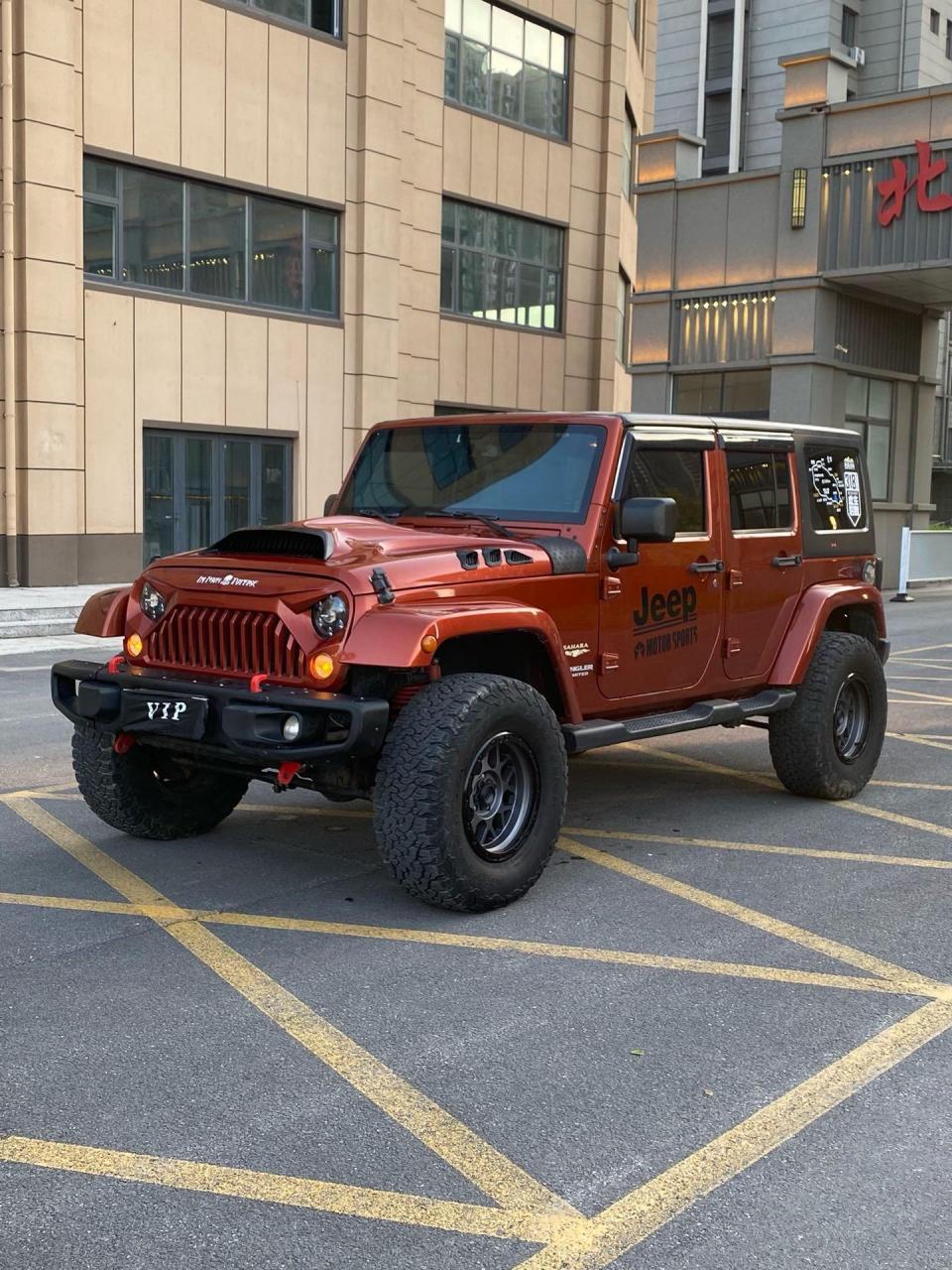 16万大07最新到家2014年10月柴油吉普牧马人撒哈拉,进口2.