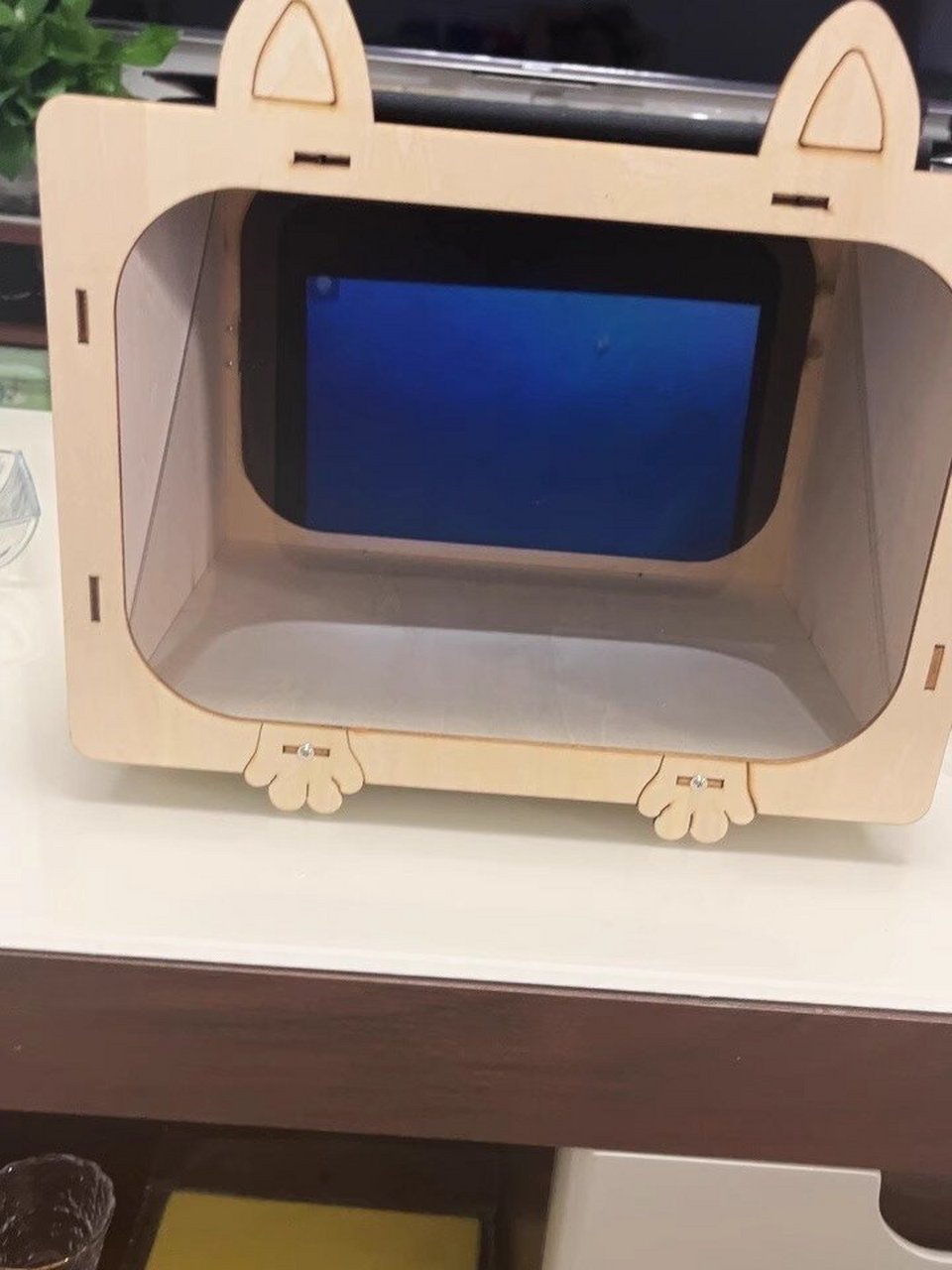 科技小手工---3d全息投影 播放效果很不错,既锻炼了动手能力又可以当