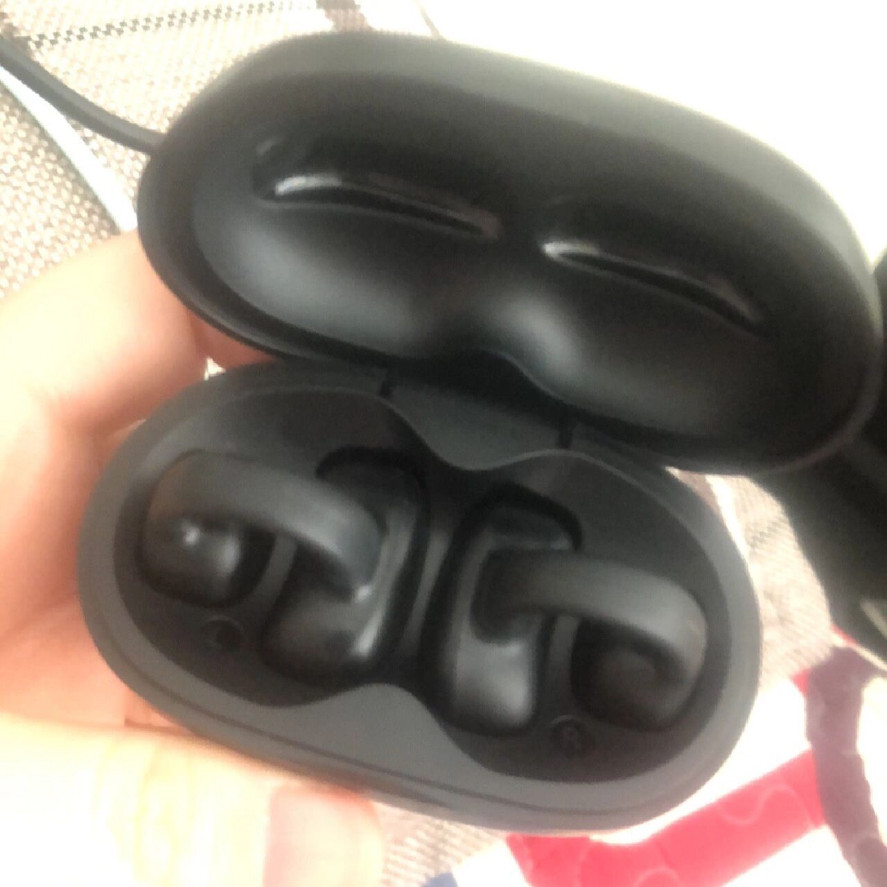 诺必行i113型号夹耳蓝牙耳机 吐槽一下!这款耳机续航音质还不错!