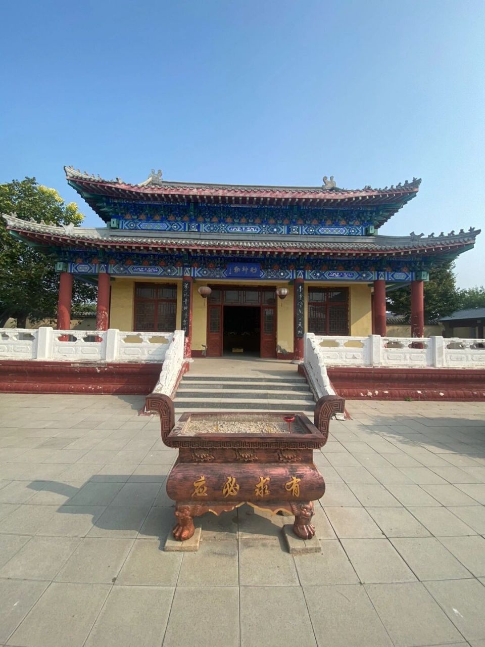 沧州铁狮子与旧城遗址公园 河北省沧州市铁狮与旧城遗址公园:民间称之