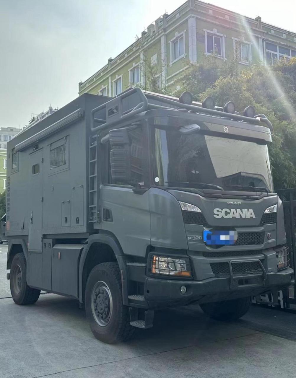 硬不硬 斯堪尼亚 全地形旅居房车 2023年9月上牌 1万公里 蓝牌 c1驾照