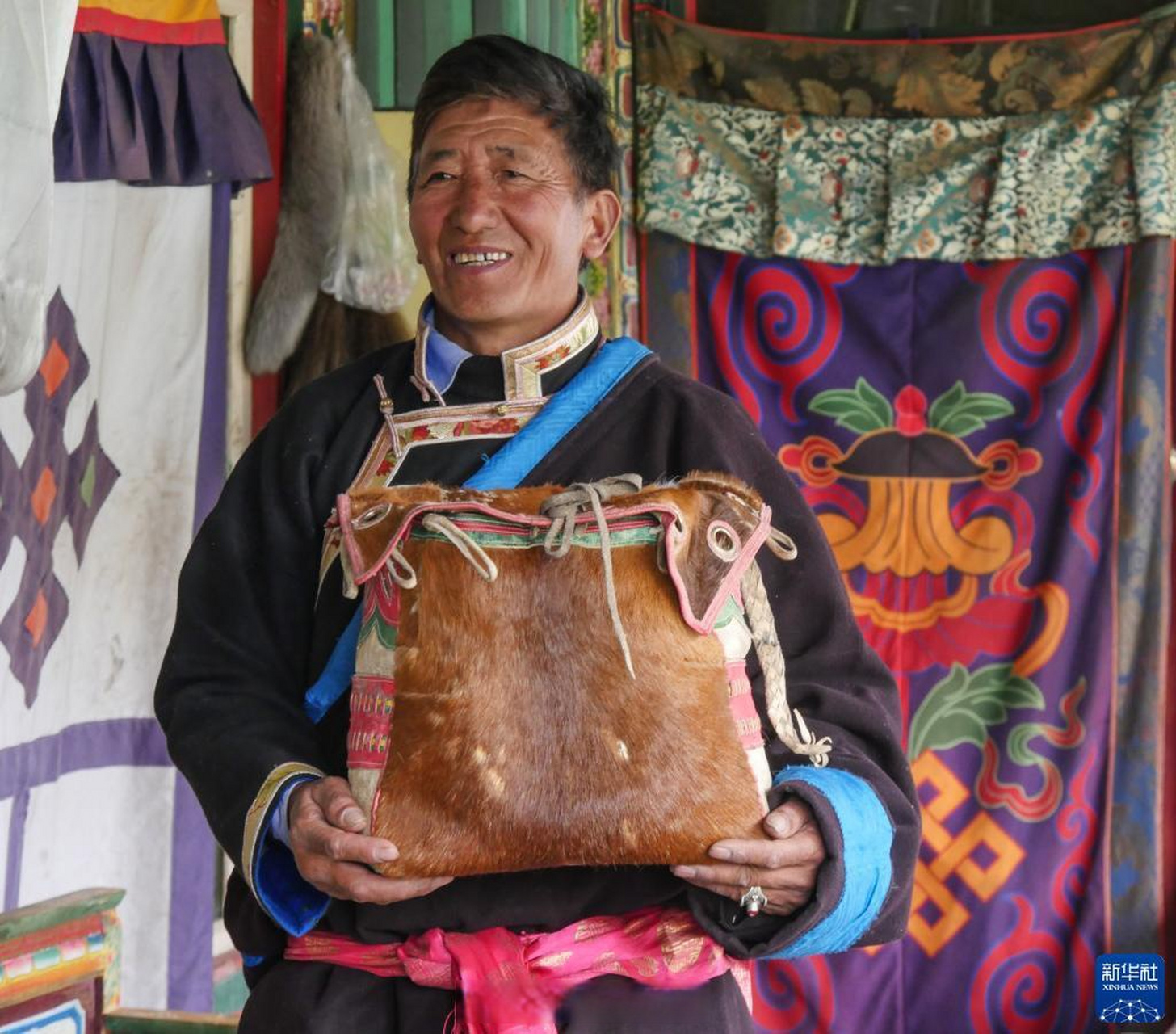 【西藏工匠丨索朗群培:马包传匠心】走进西藏林芝市朗县托麦村索朗群