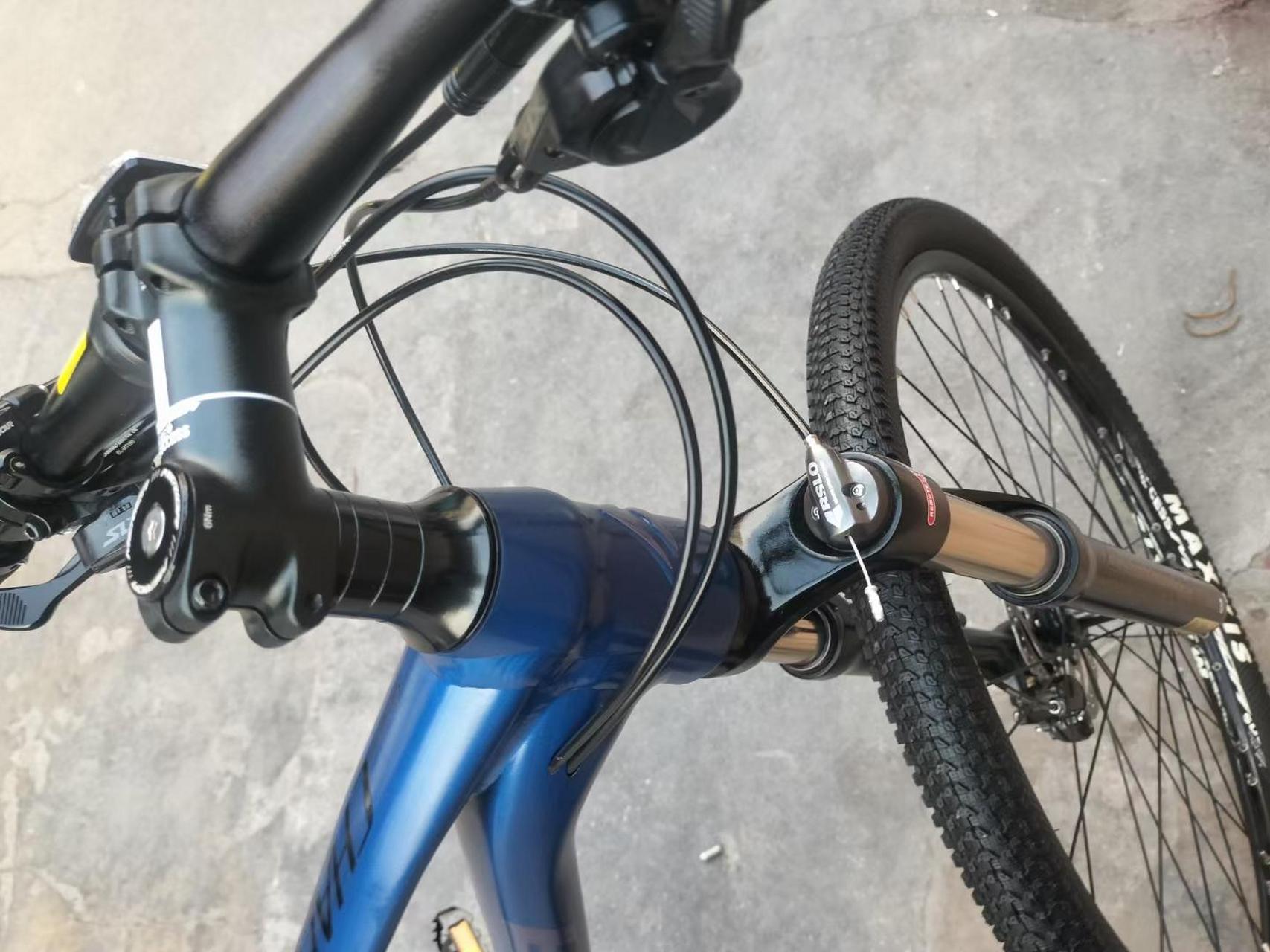 美利达挑战者700,999准新车,17车架,特价出,只要3000多.