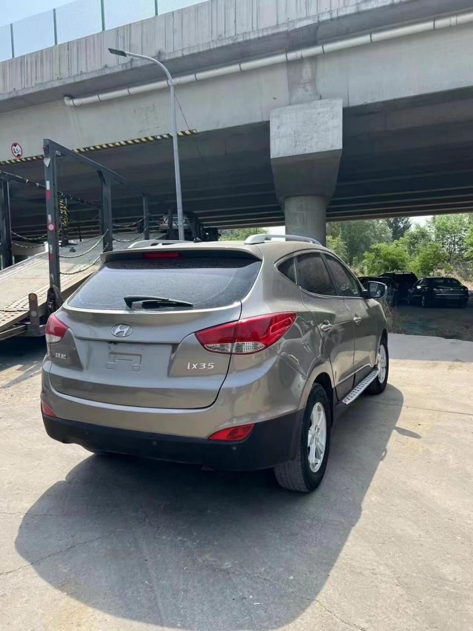 新到12年现代ix35.自动挡最高配,越野神器