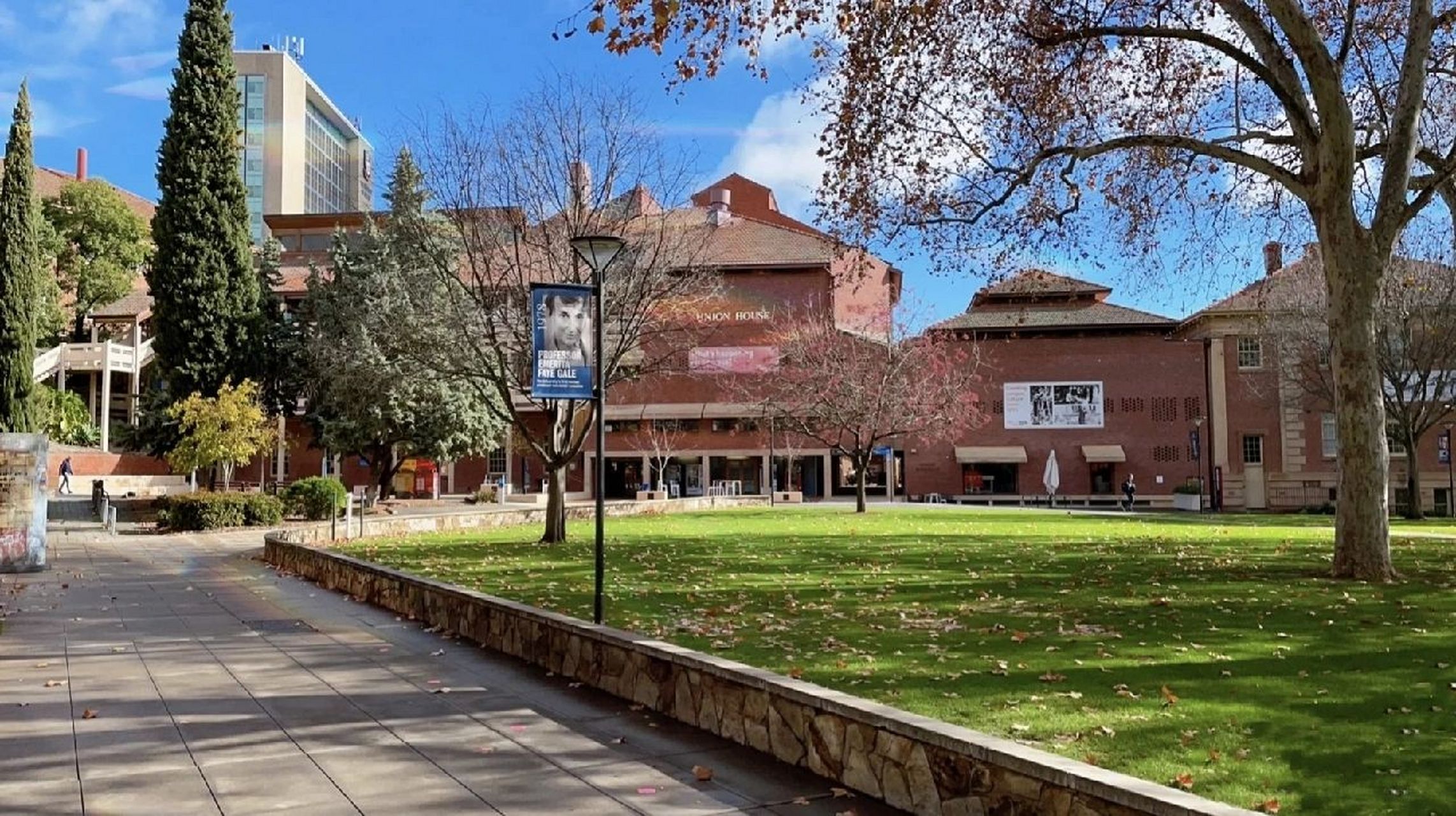 澳洲八大之一:阿德莱德大学!