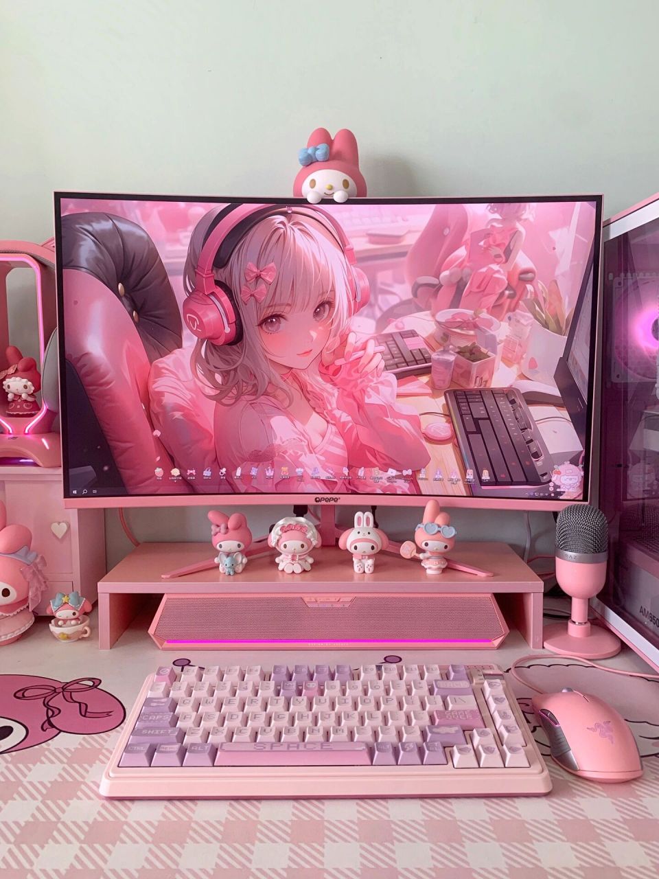 电脑新壁纸,live动图,电竞少女在眨眼睛!