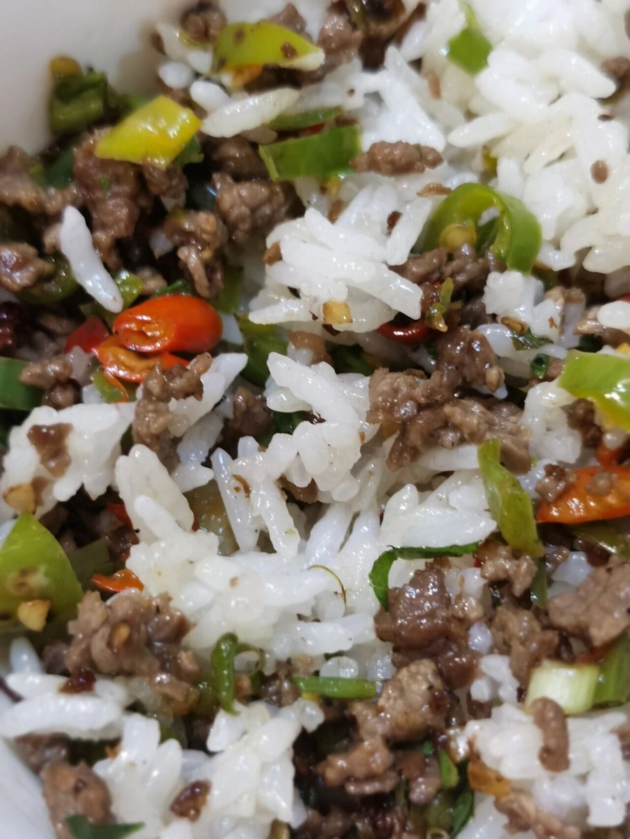 爆辣超下饭的小米辣碎炒牛肉 以前特别年轻的时候无辣不欢,现在年纪渐