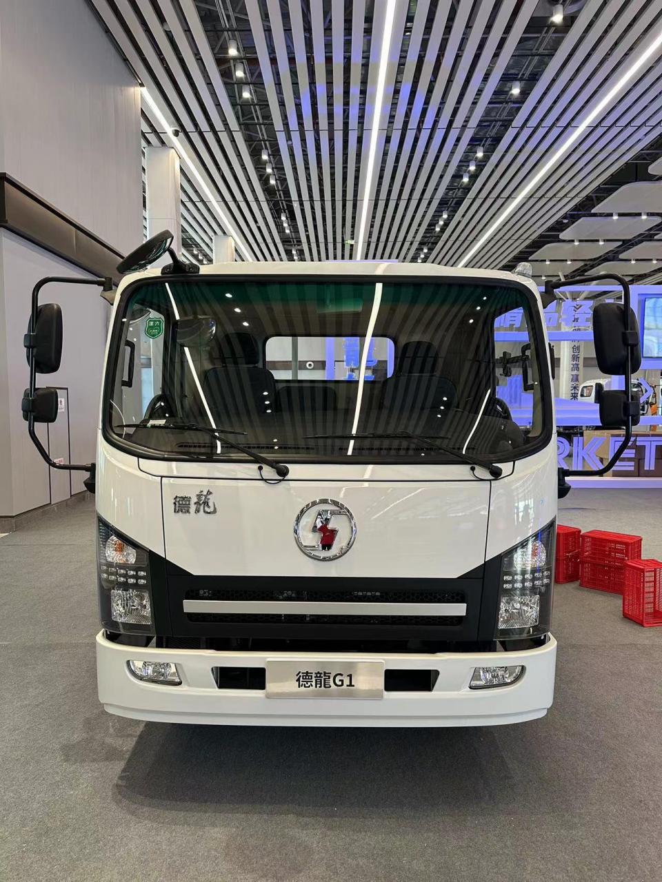 陕汽德龙 4 米 2 蓝牌轻卡,引领城市物流新潮流!