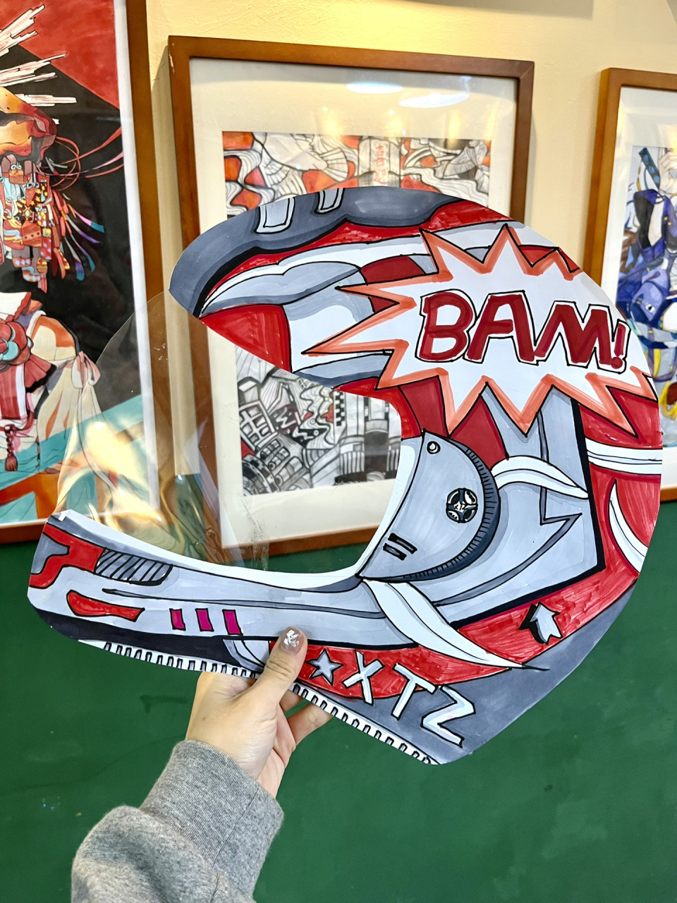 创意美术/头盔 写生摩托车头盔,可以自由创作线条图案 装上透明膜很不