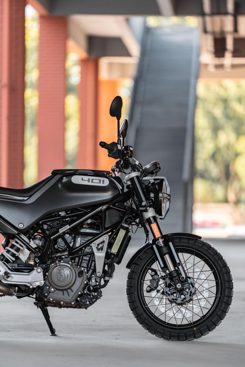 胡斯瓦纳 黑箭401.这样的401谁不爱呢?一定要辐条轮毂才够帅!