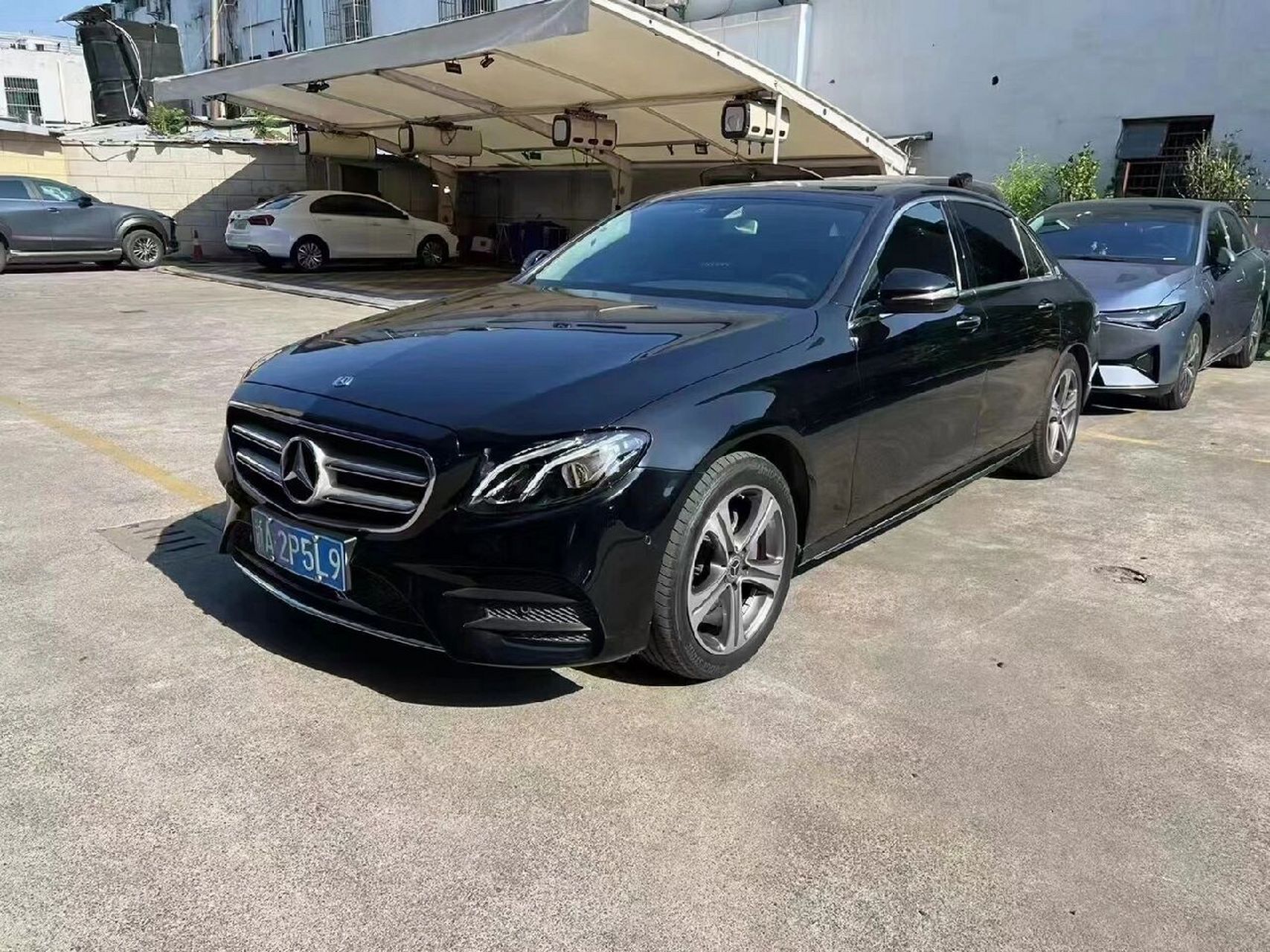 杭州单限60万奔驰e260l只要25.5万 9台奔驰e260l 单限60万 19年11.