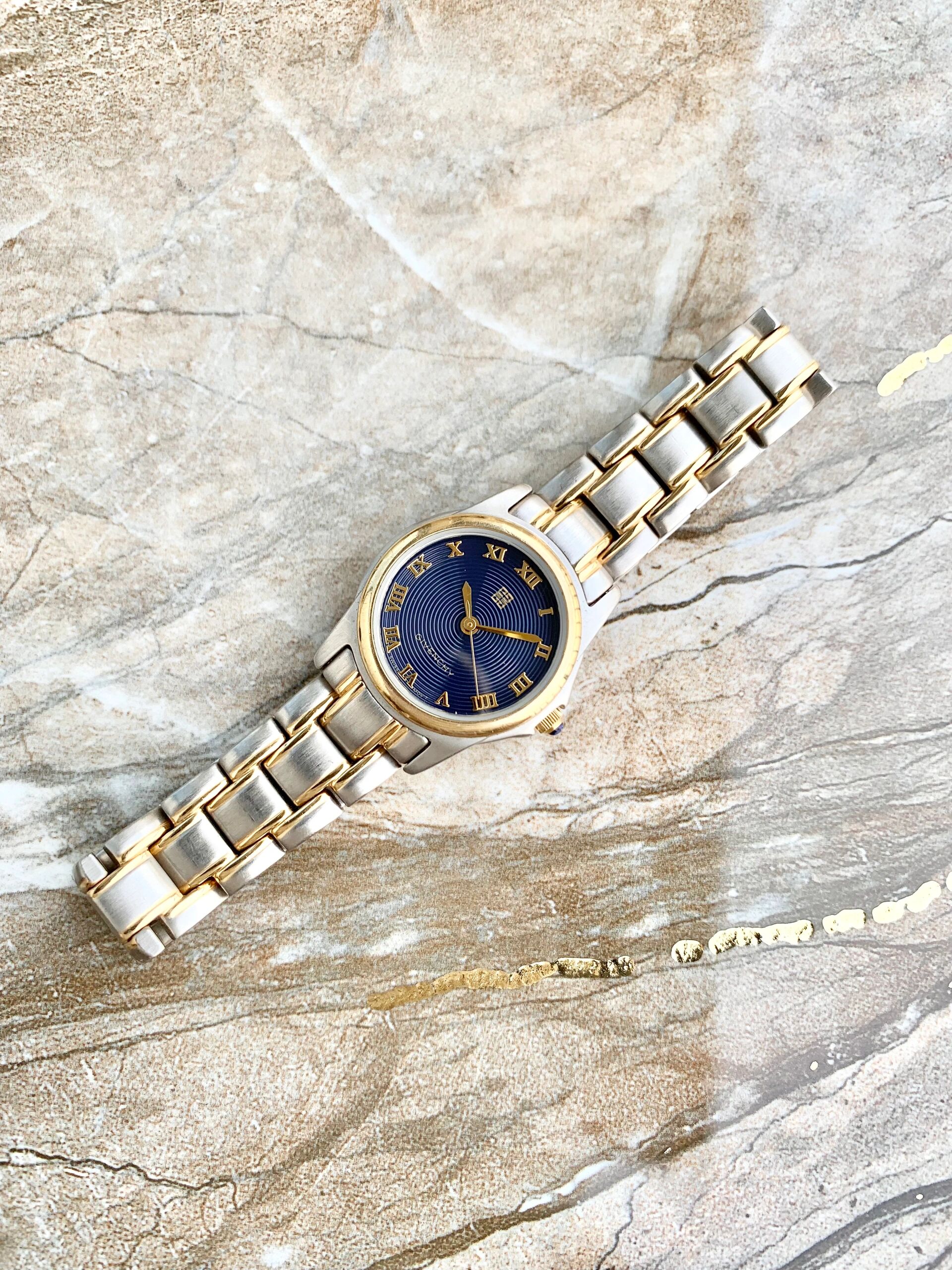 法国-givenchy-纪梵希-石英女表