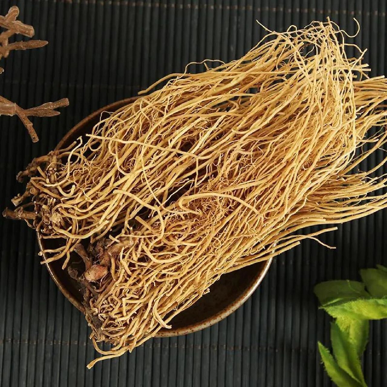 每天认识一味中药:细辛 91别名:少辛,细草,独叶草,金盆草,四两麻