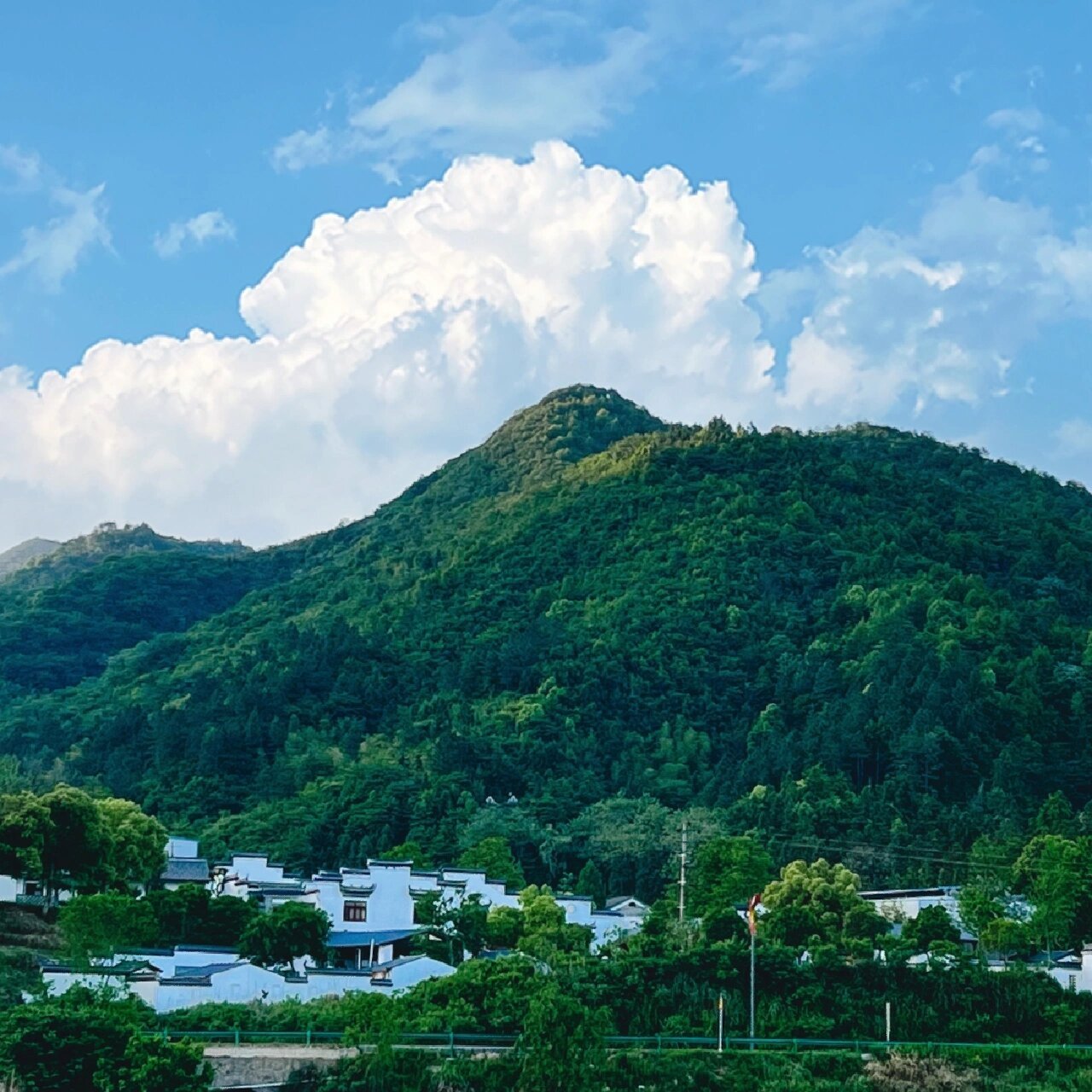 后山张氏宗祠,俗称"张家祠堂",位于泾县丁家桥镇后山村.