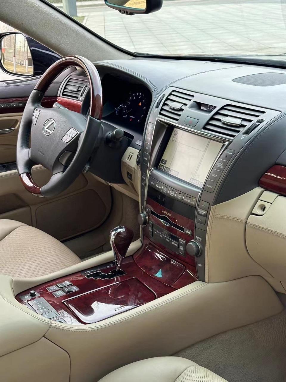 08年 雷克萨斯ls600 全车原版 全车玻璃原车 底盘升降 五门自吸 全车