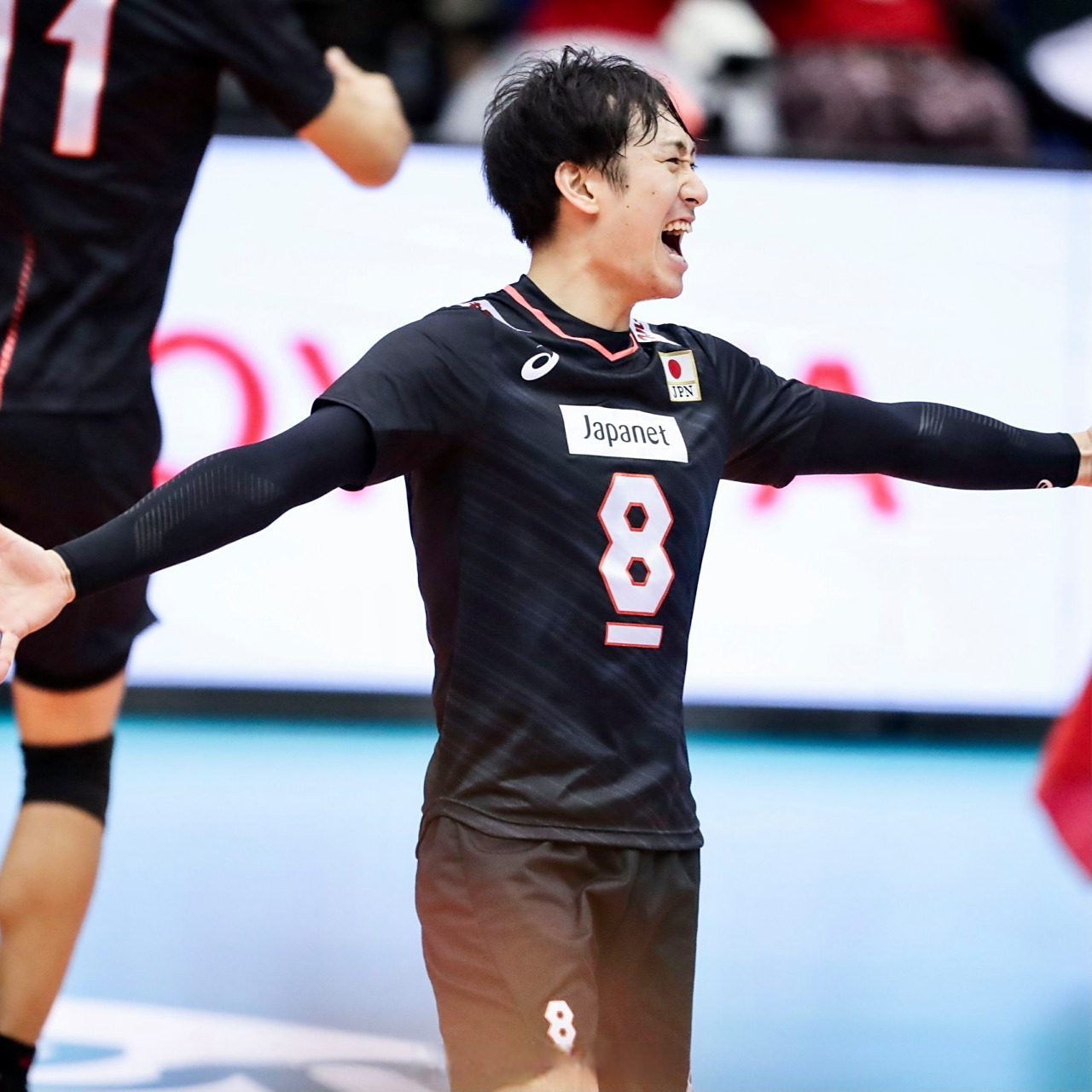 排球明星# 30岁的柳田将洋重回日本男排国家队,老将不易!